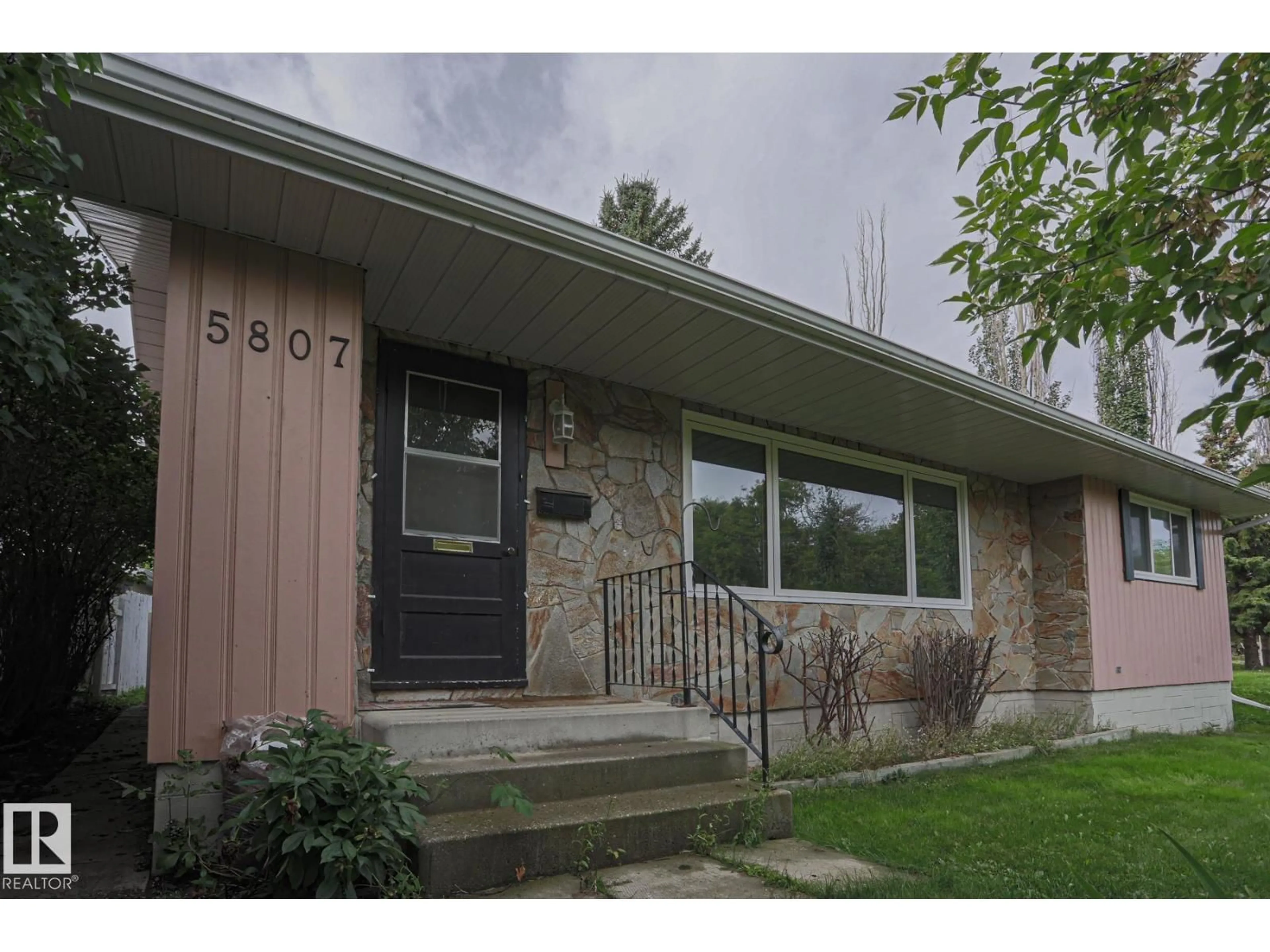 Unknown for 5807 48B AV, Camrose Alberta T4V0L9