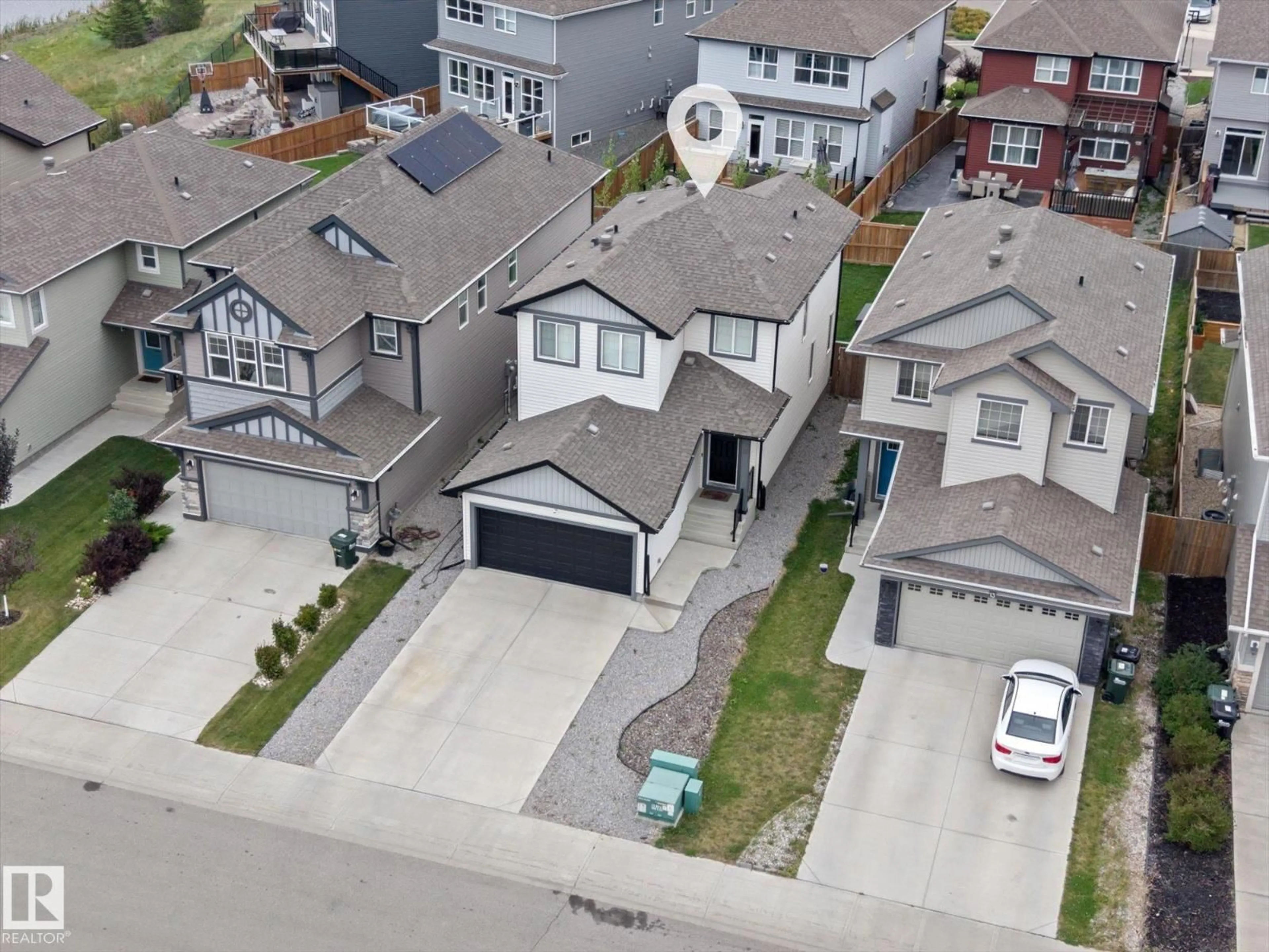 A pic from outside/outdoor area/front of a property/back of a property/a pic from drone, street for 17 SAVOY CR, Sherwood Park Alberta T8H1A8