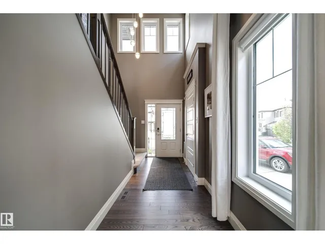 SW - 17707 9A AV, Edmonton 5