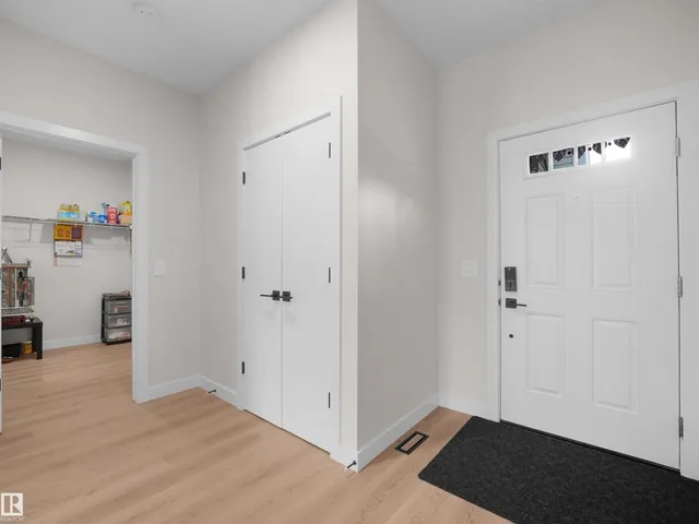 NW - 3724 214 ST, Edmonton 2