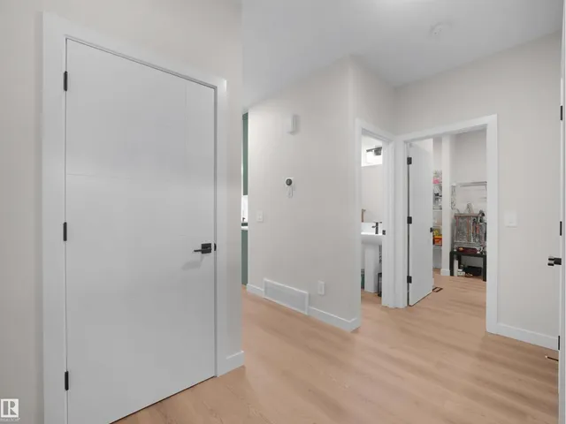 NW - 3724 214 ST, Edmonton 4