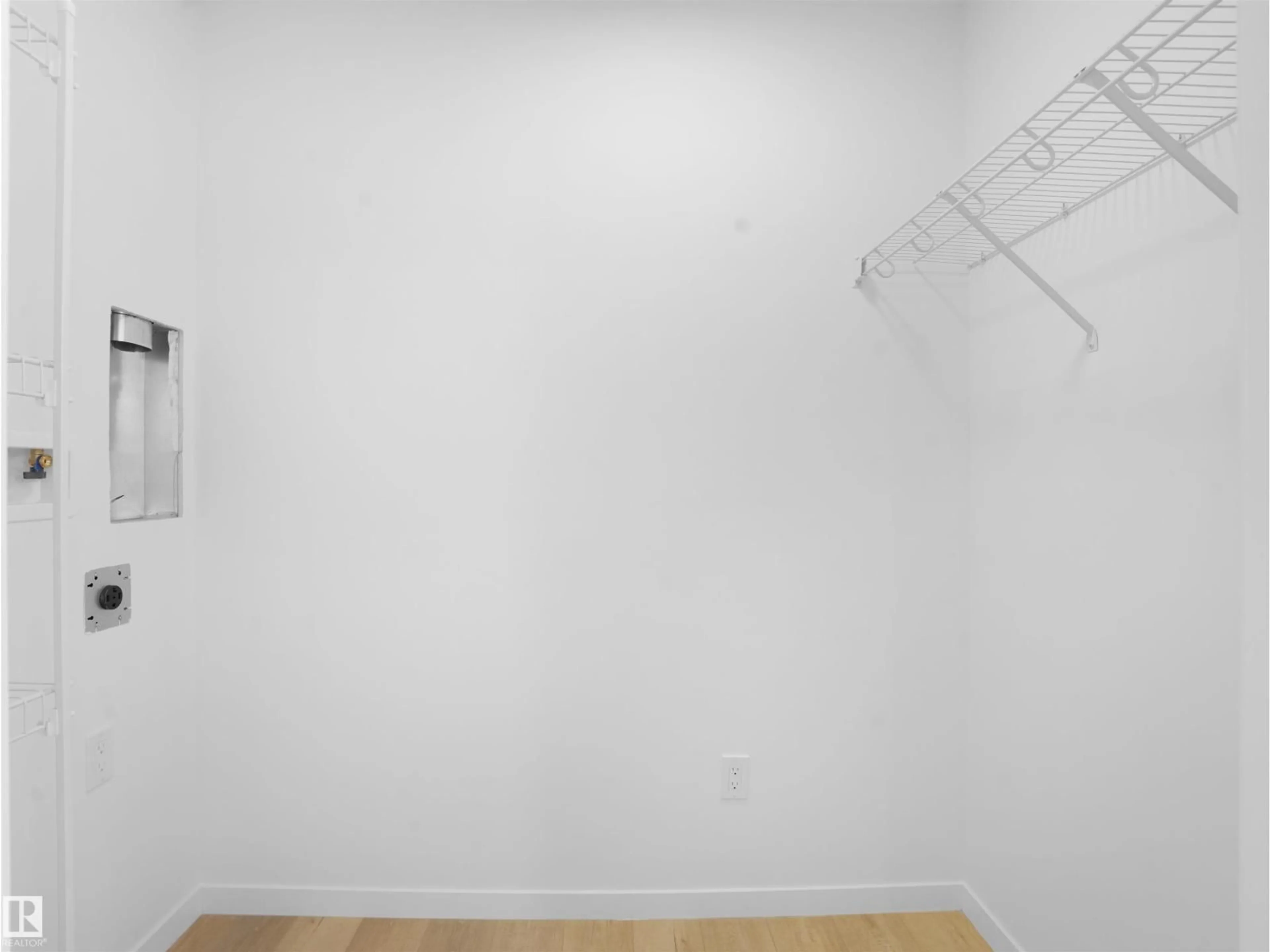 A pic of a room for 2040 MARQUIS WY, Edmonton Alberta T5Y4E7