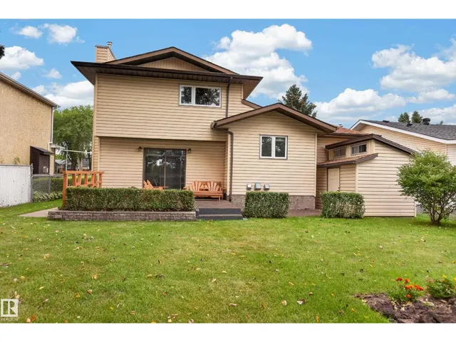 NW - 5712 123 AV, Edmonton 4