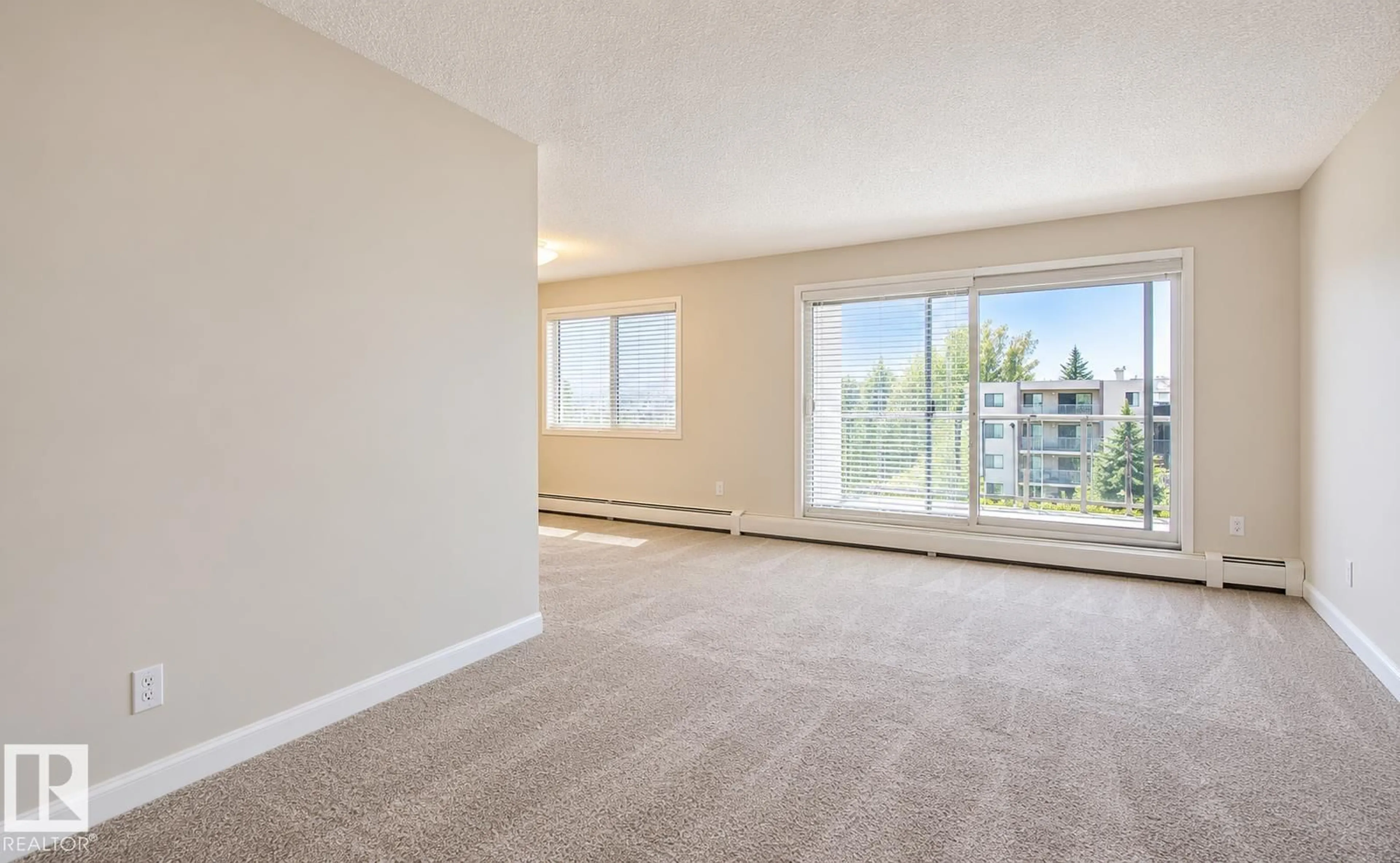 A pic of a room for #402 - 18204 93 AV, Edmonton Alberta T5T2V2