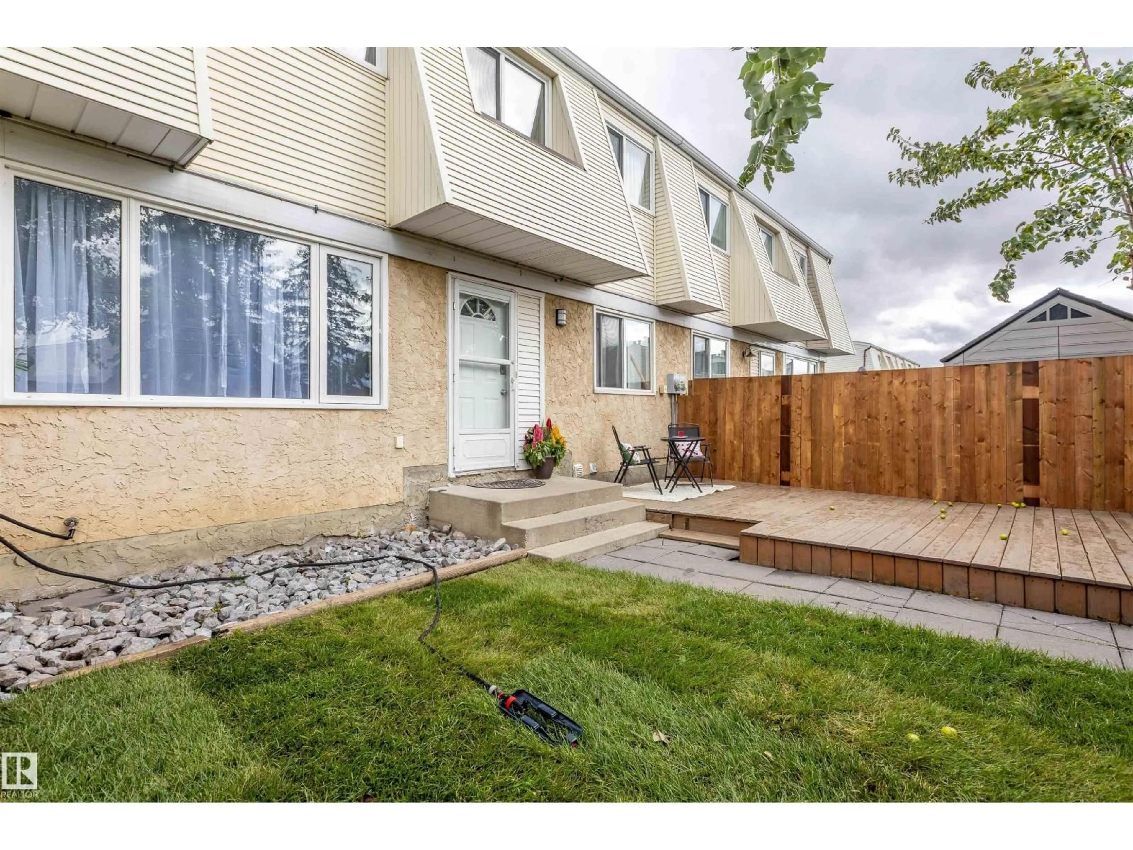 Patio, street for #44 - 650 GRANDIN DR, Morinville Alberta T8R1K5