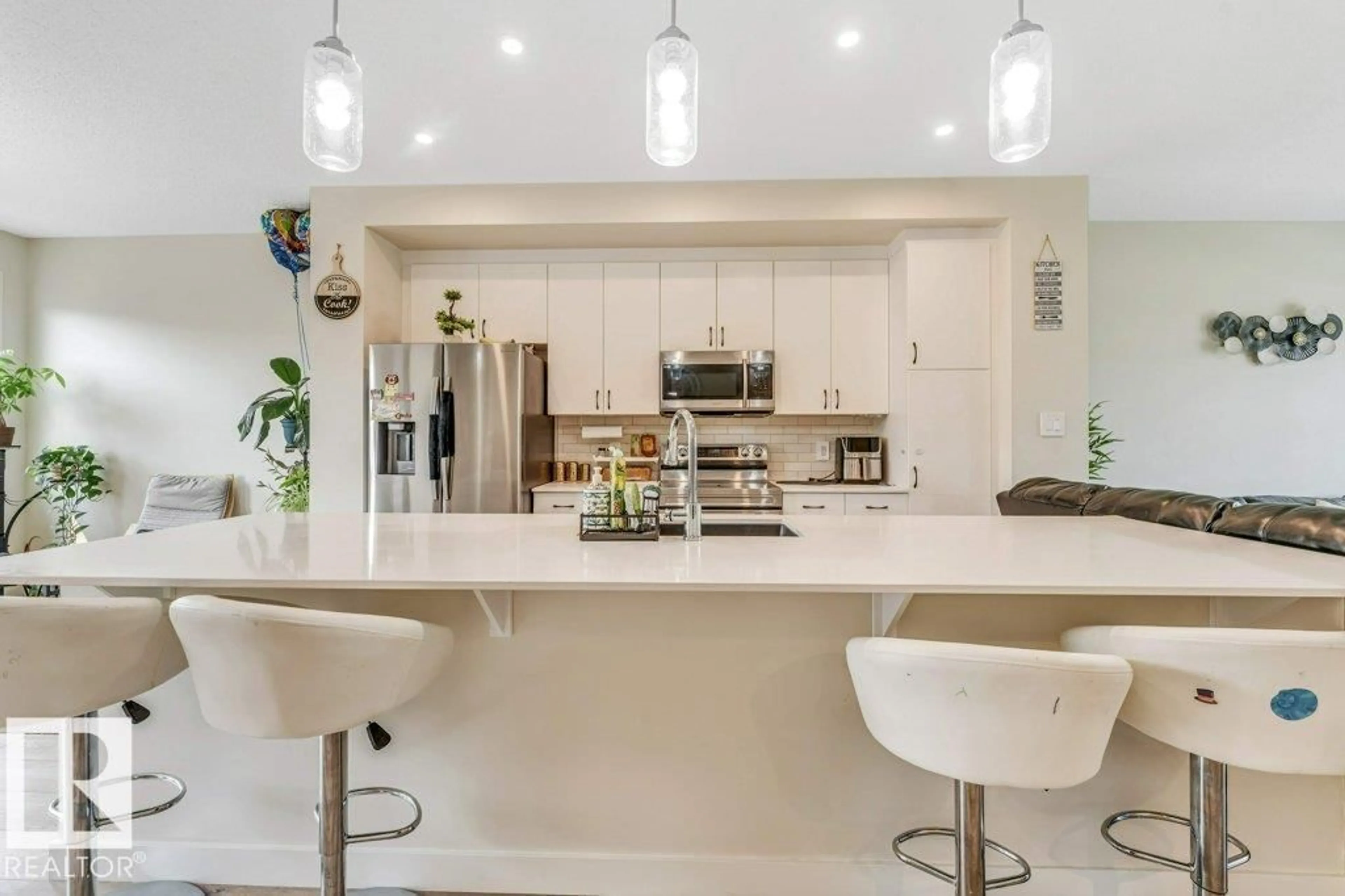 Open concept kitchen, ceramic/tile floor for 5315 22 AV, Edmonton Alberta T6X2H8
