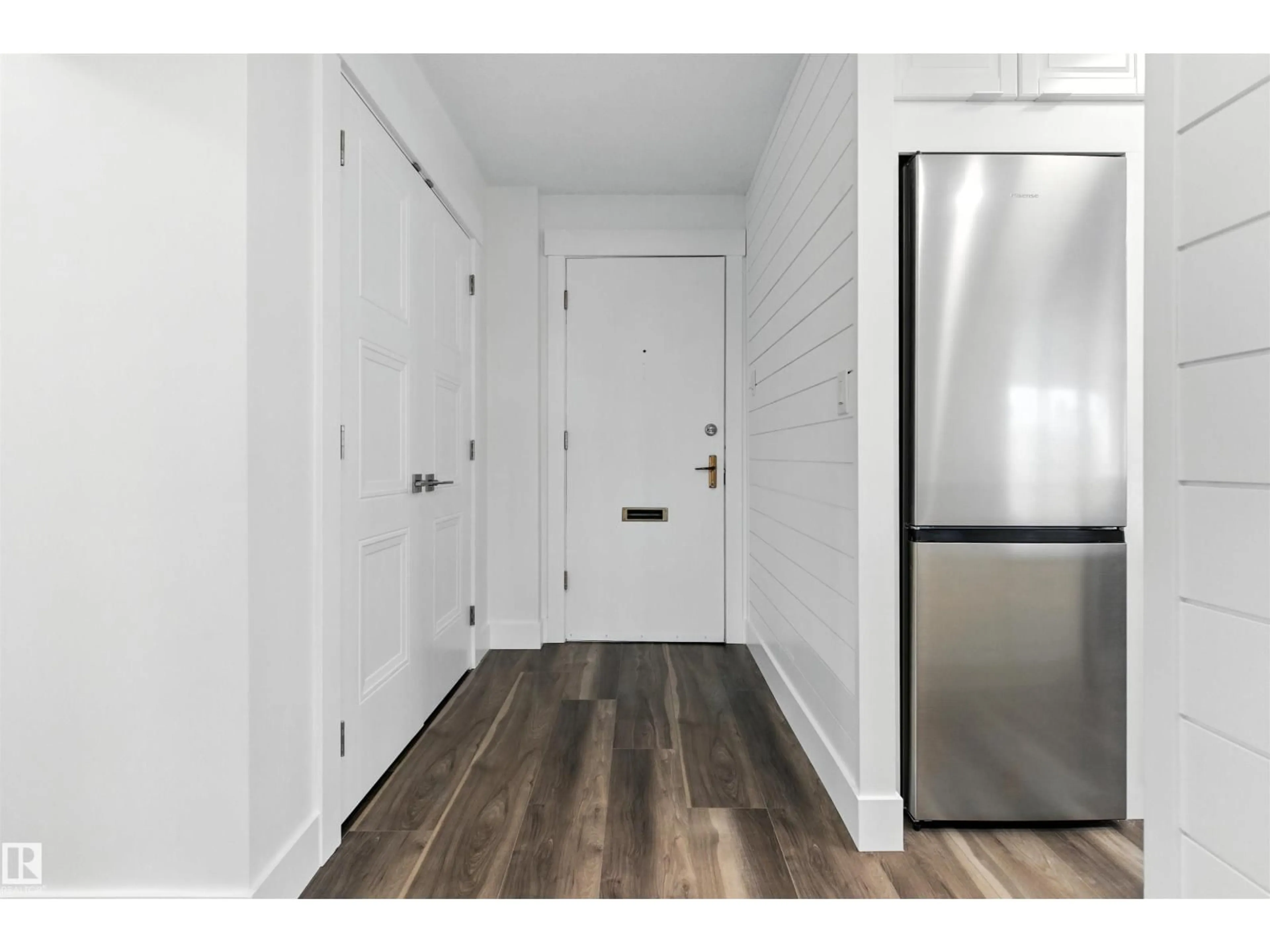 Indoor entryway for 9737 - 1203 112 ST, Edmonton Alberta T5K1L3