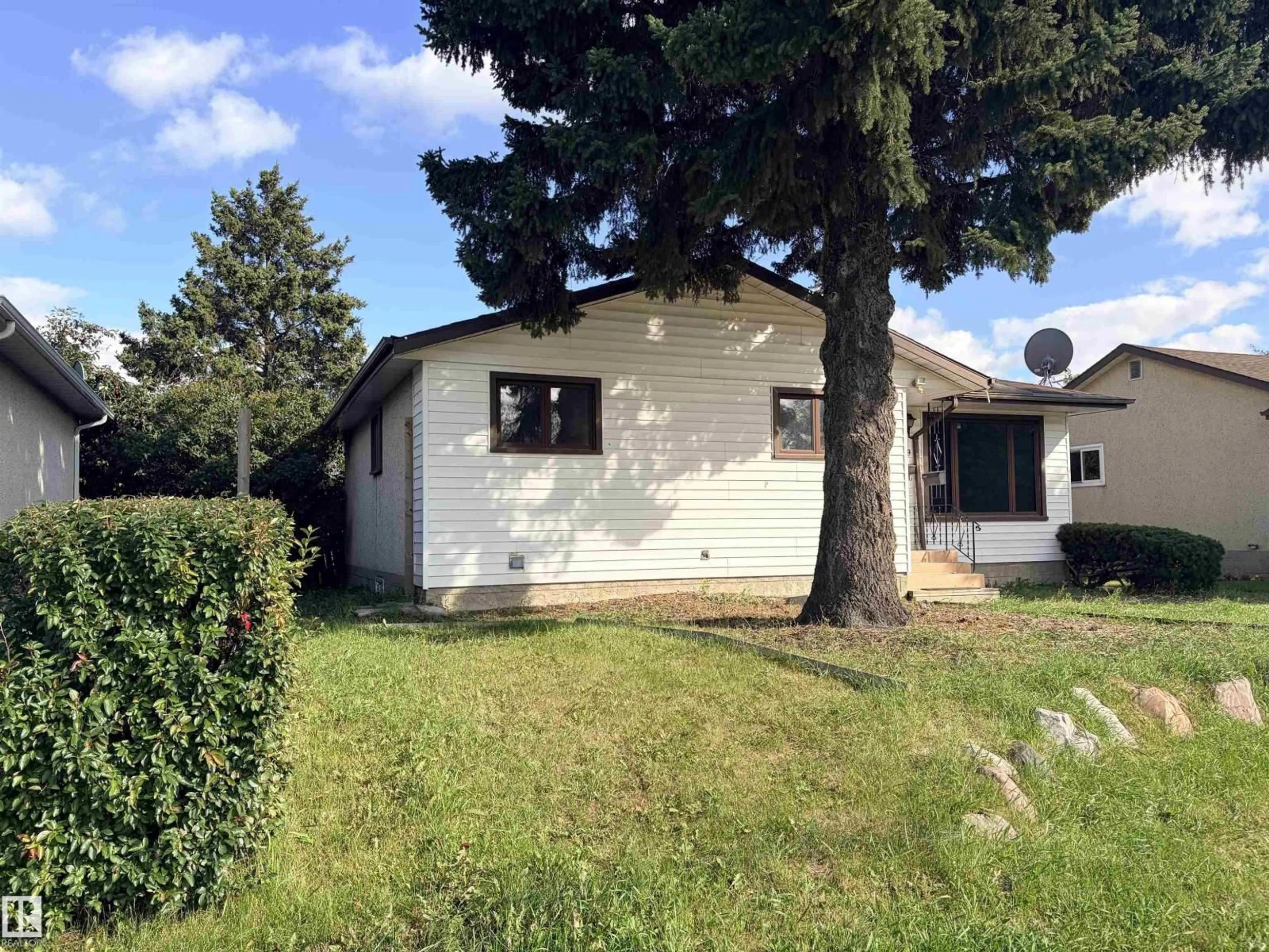 Unknown for 13219 107 ST, Edmonton Alberta T5E4W1
