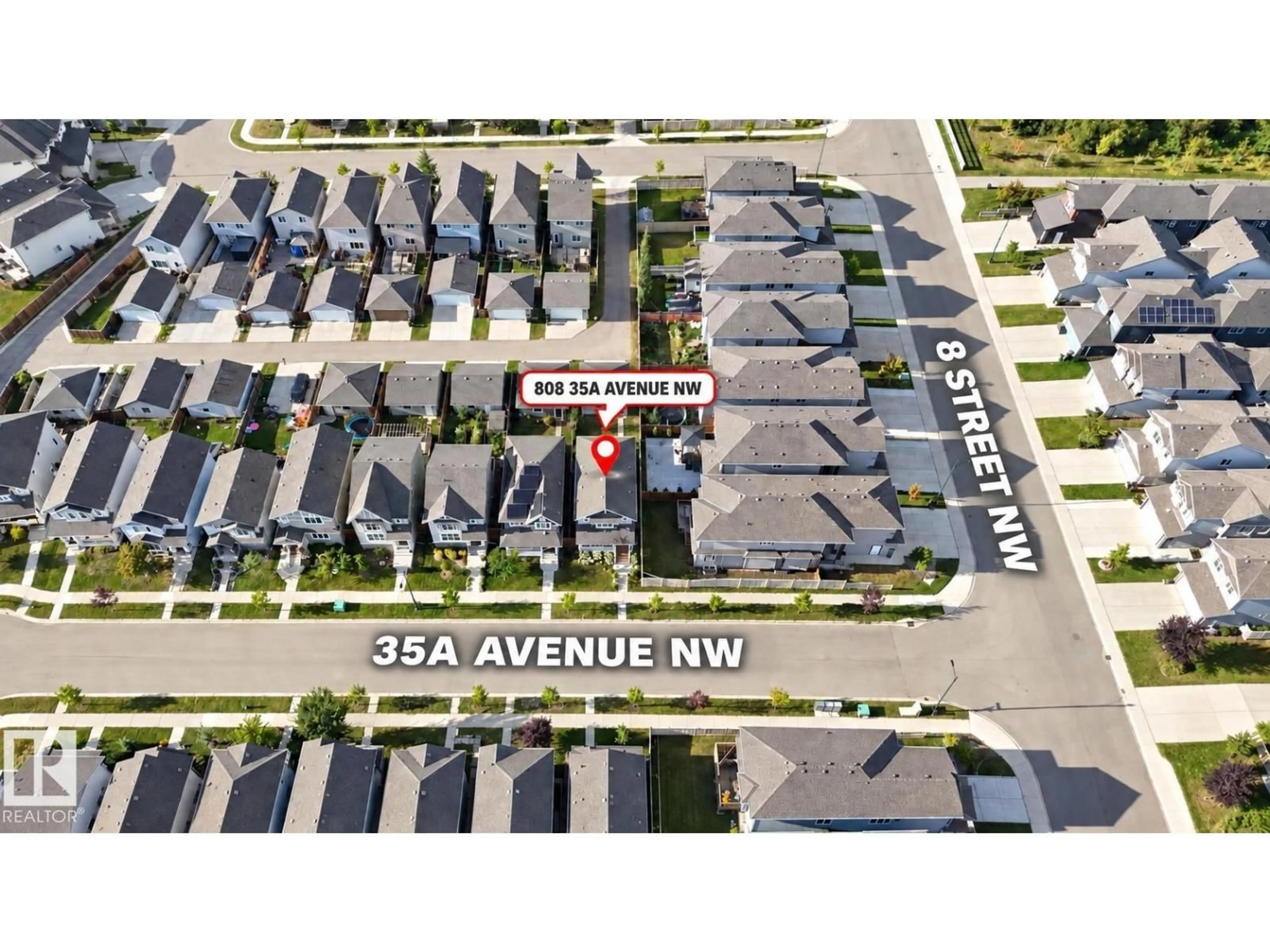 A pic from outside/outdoor area/front of a property/back of a property/a pic from drone, street for 818 35A AVE, Edmonton Alberta T6T1A2
