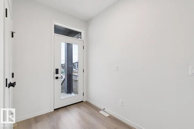 SW - 419 31 ST, Edmonton 2