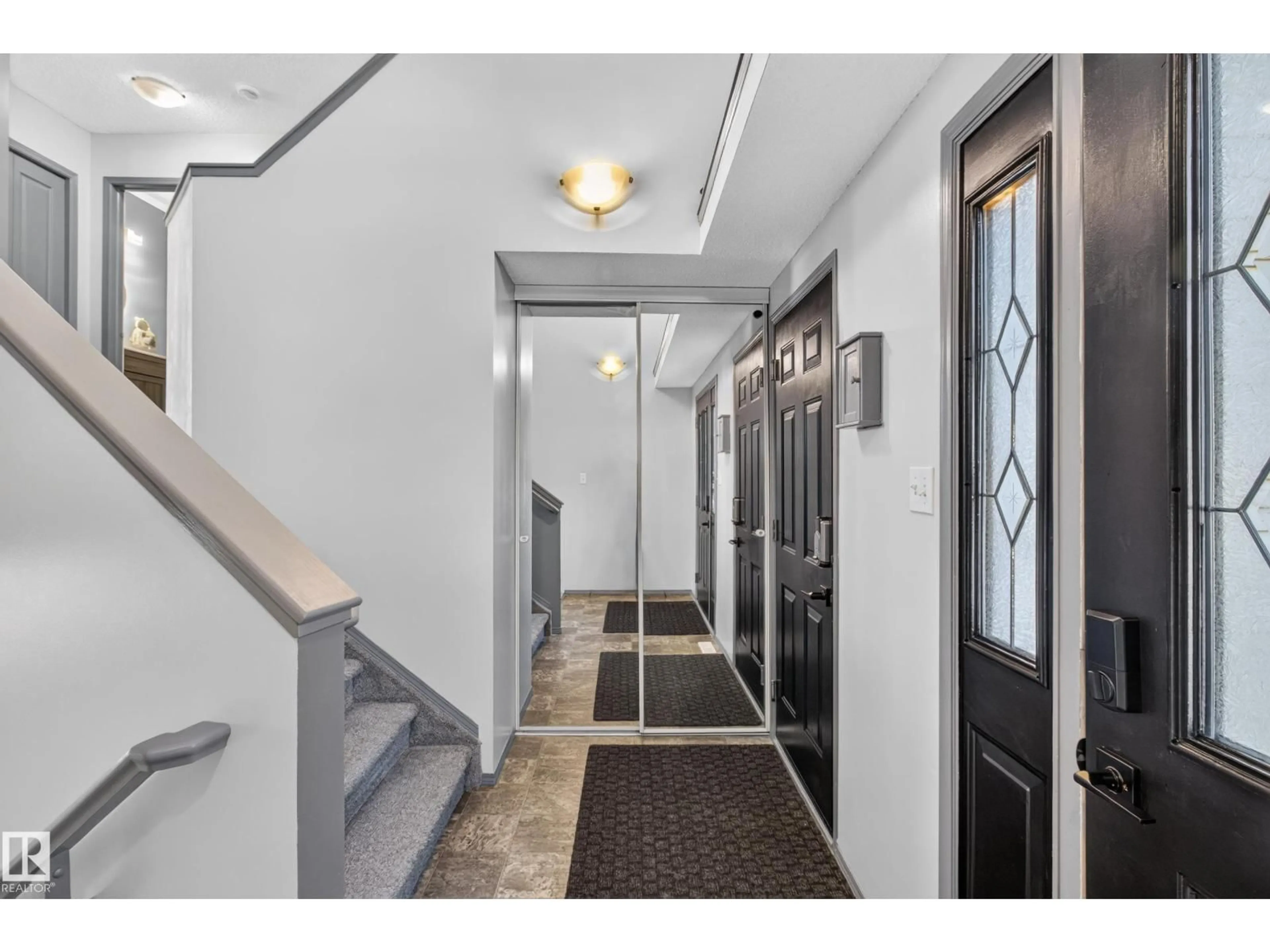 Indoor foyer for 443 FOXBORO WY, Sherwood Park Alberta T8A6K5