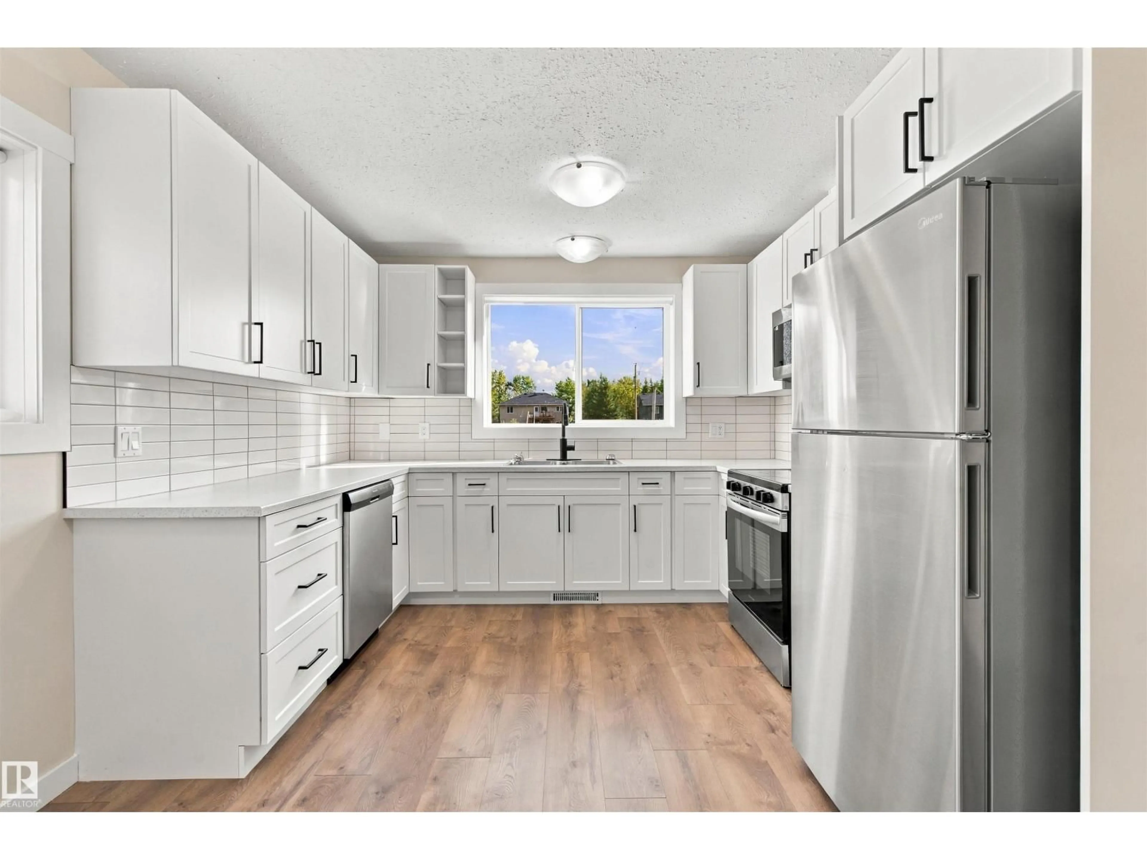 Standard kitchen, unknown for #444 - 46410 TWP RD 610, Rural Bonnyville M.D. Alberta T9N2G6