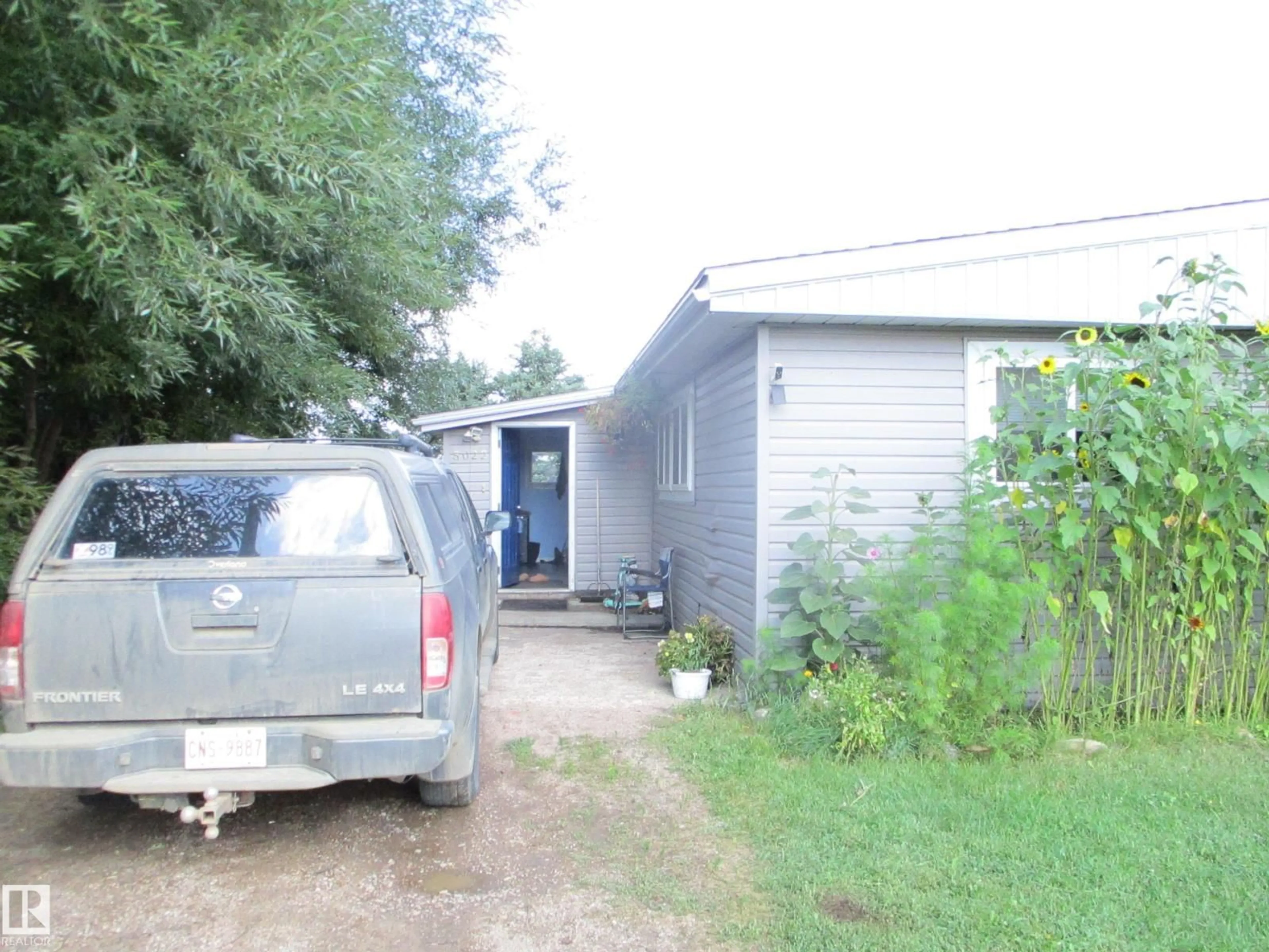 Unknown for 5022 51 AV, Innisfree Alberta T0B2G0