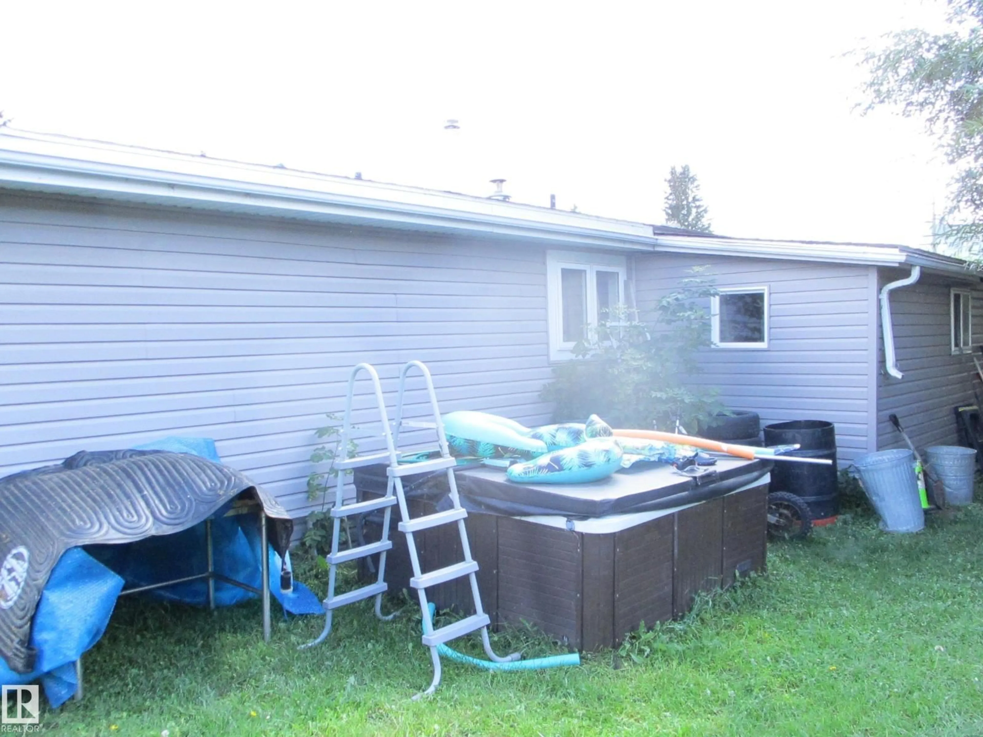 Patio, water/lake/river/ocean view for 5022 51 AV, Innisfree Alberta T0B2G0