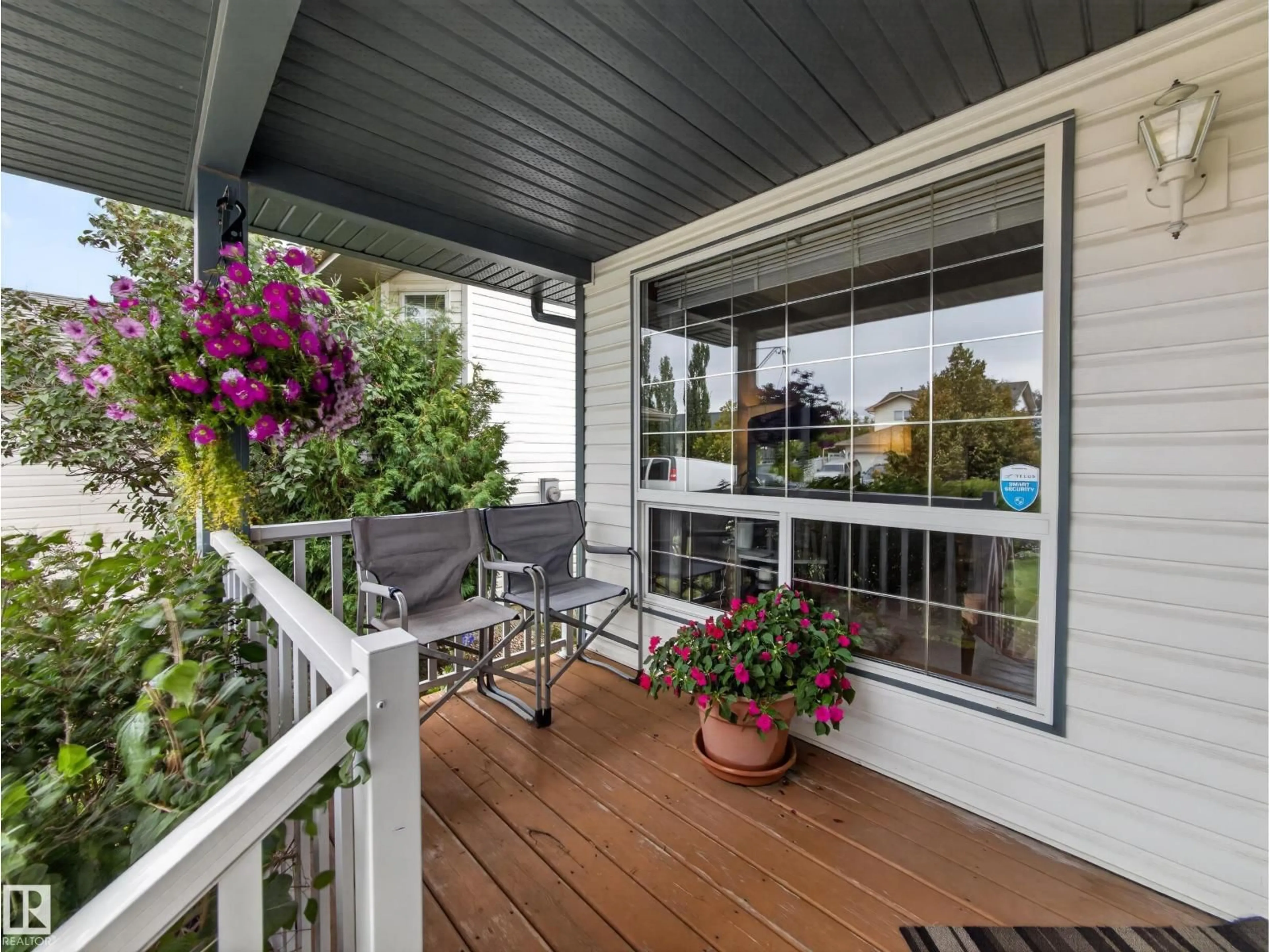 Patio, street for 46 HAWTHORNE CR, St. Albert Alberta T8N6N7