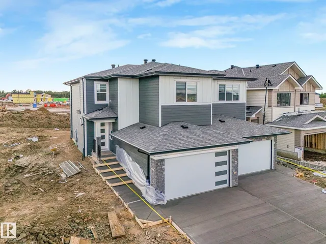 102 RAVENSHIRE WYND, Sherwood Park 2