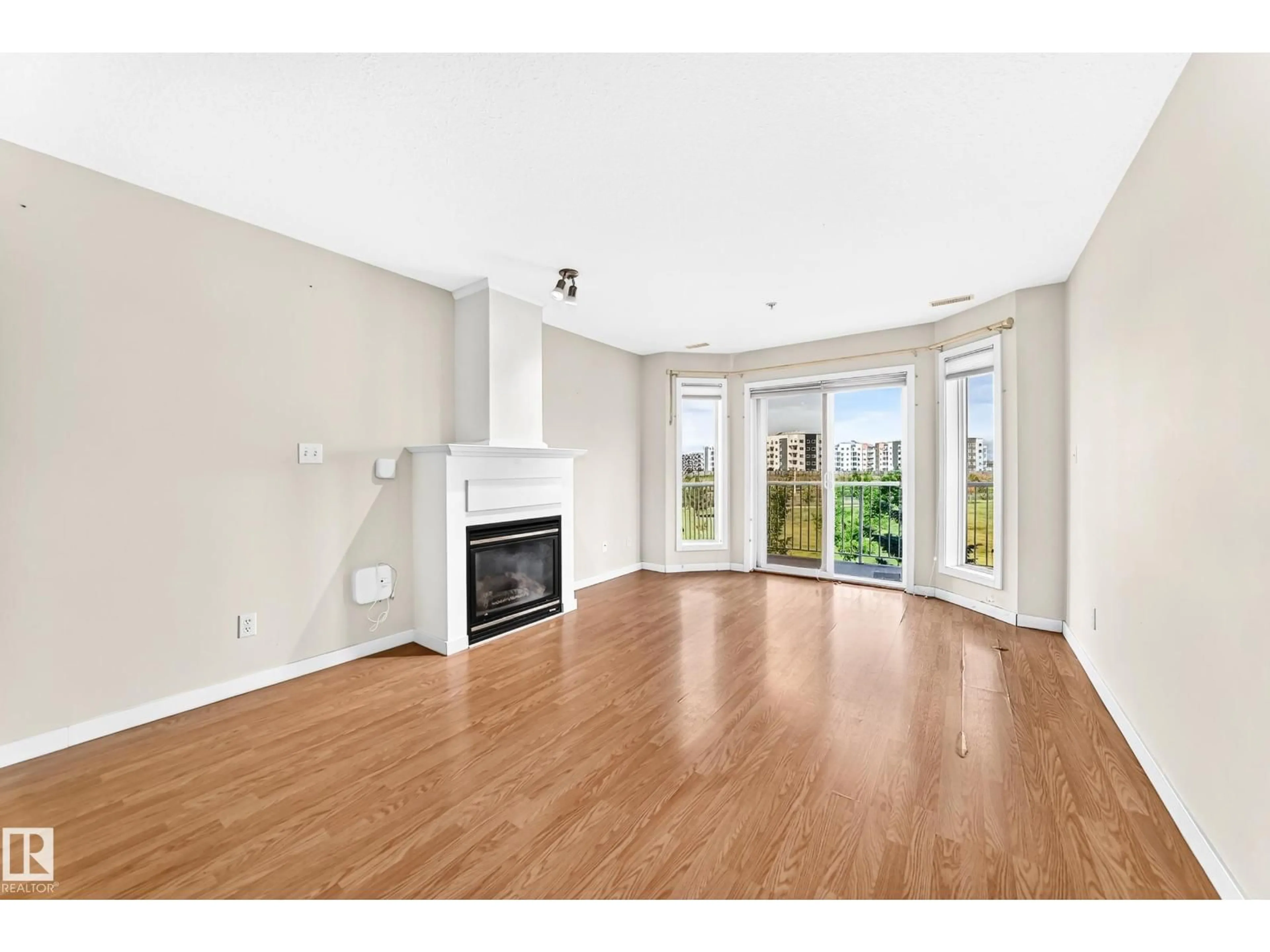 A pic of a room for 316 - 4312 139 AV, Edmonton Alberta T5Y3J4