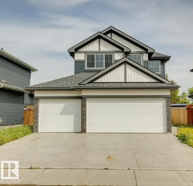 36 MAPLE CR, Gibbons