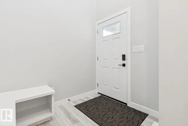 36 MAPLE CR, Gibbons 2