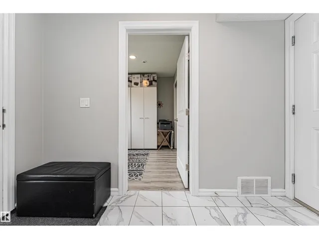 215 - 61 SADDLEBACK RD, Edmonton 4