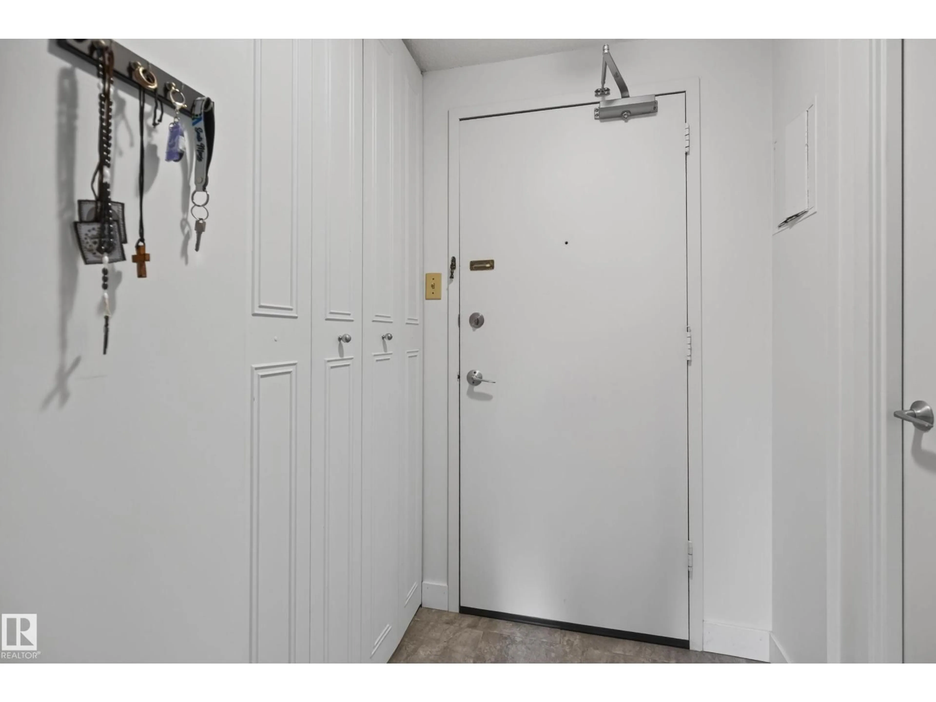 Indoor entryway for #105 - 10160 115 ST NW, Edmonton Alberta T5K1T6