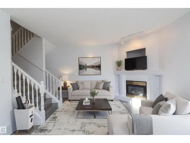 #37 - 3811 85 ST, Edmonton 2