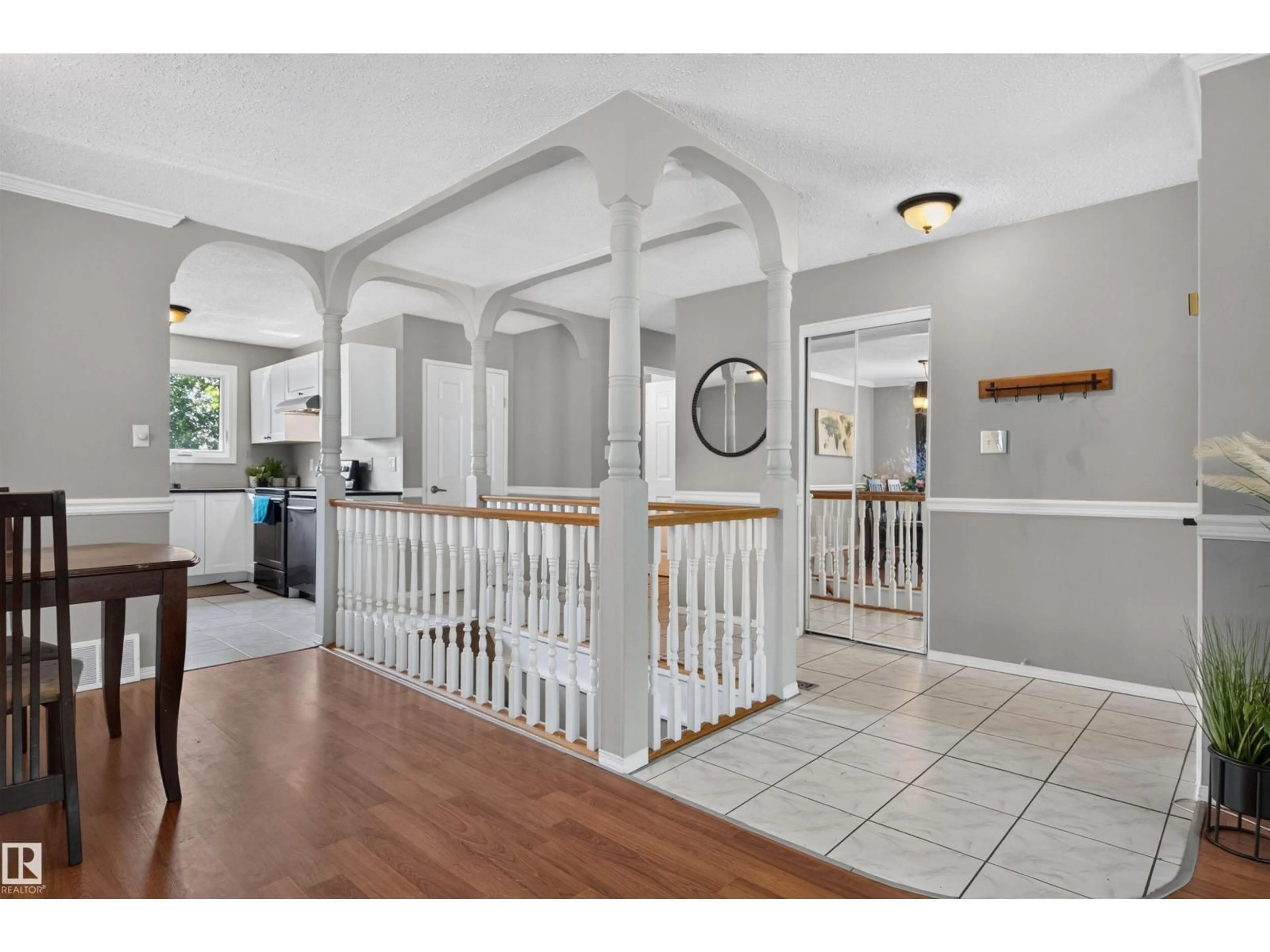 Indoor foyer for 3606 44 ST, Leduc Alberta T9E6A1