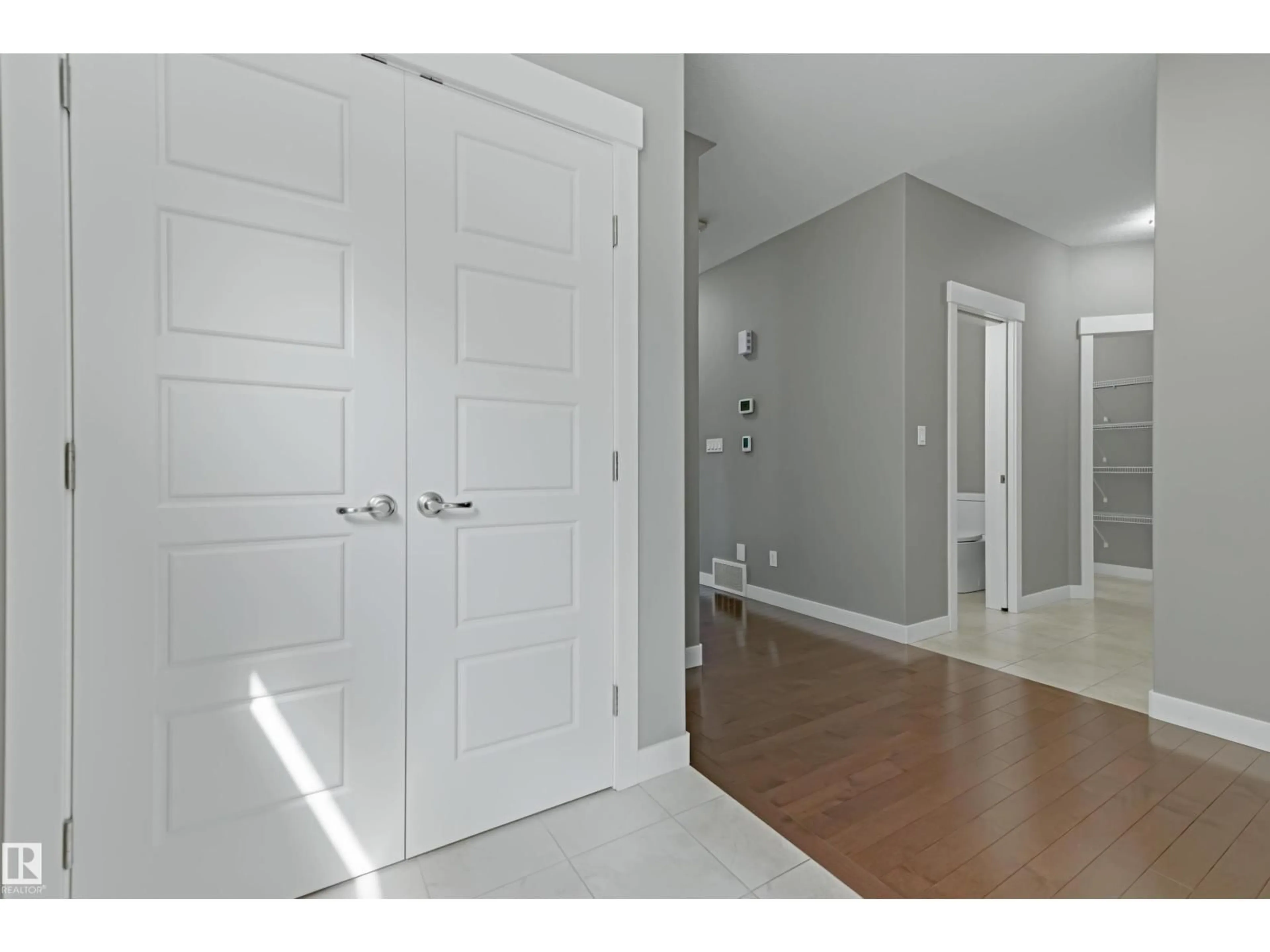 Indoor entryway for 37 GREENBURY MR, Spruce Grove Alberta T7X0M1