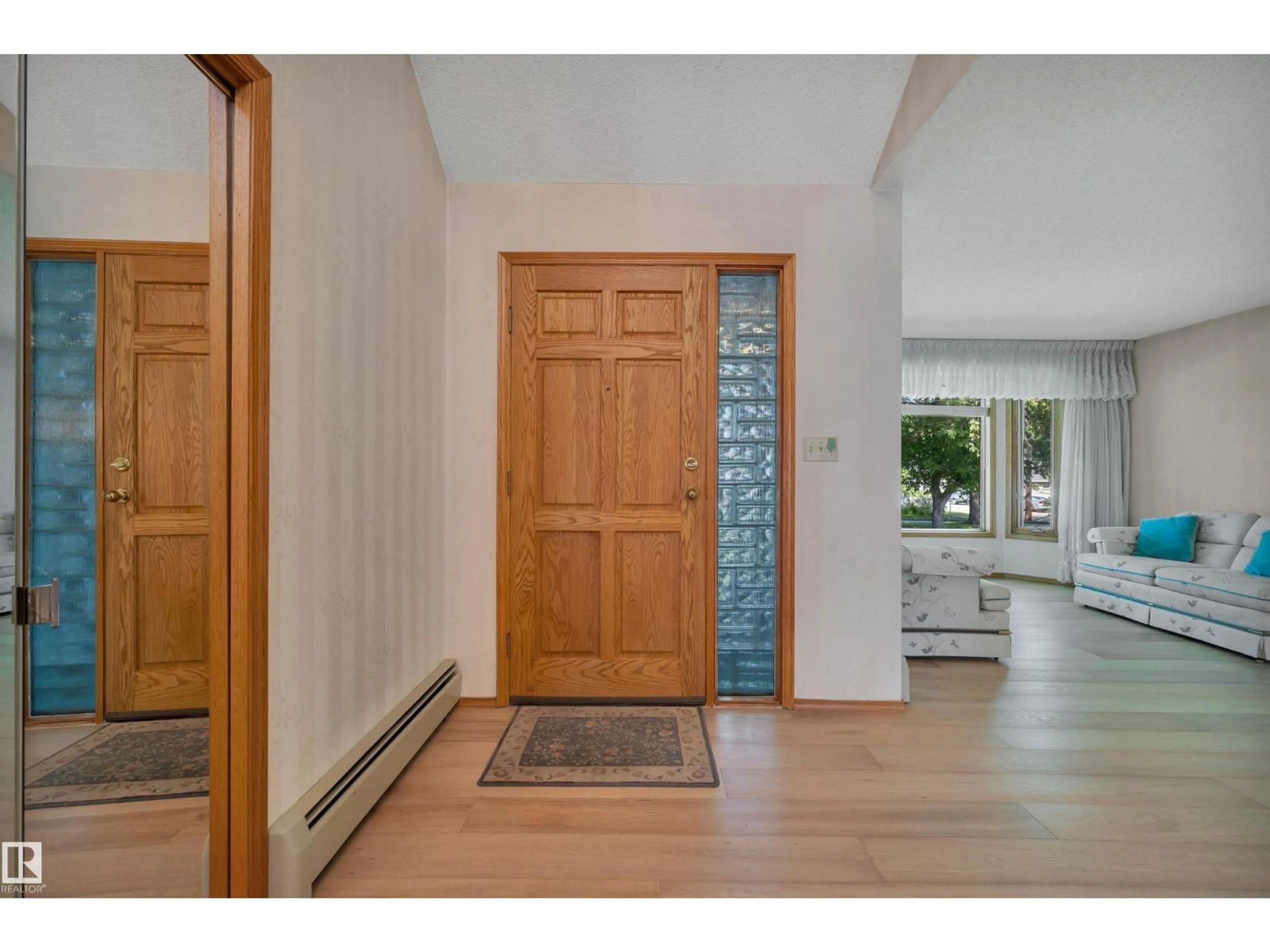 Indoor entryway for NW - 10155 74 ST, Edmonton Alberta T6A2X8