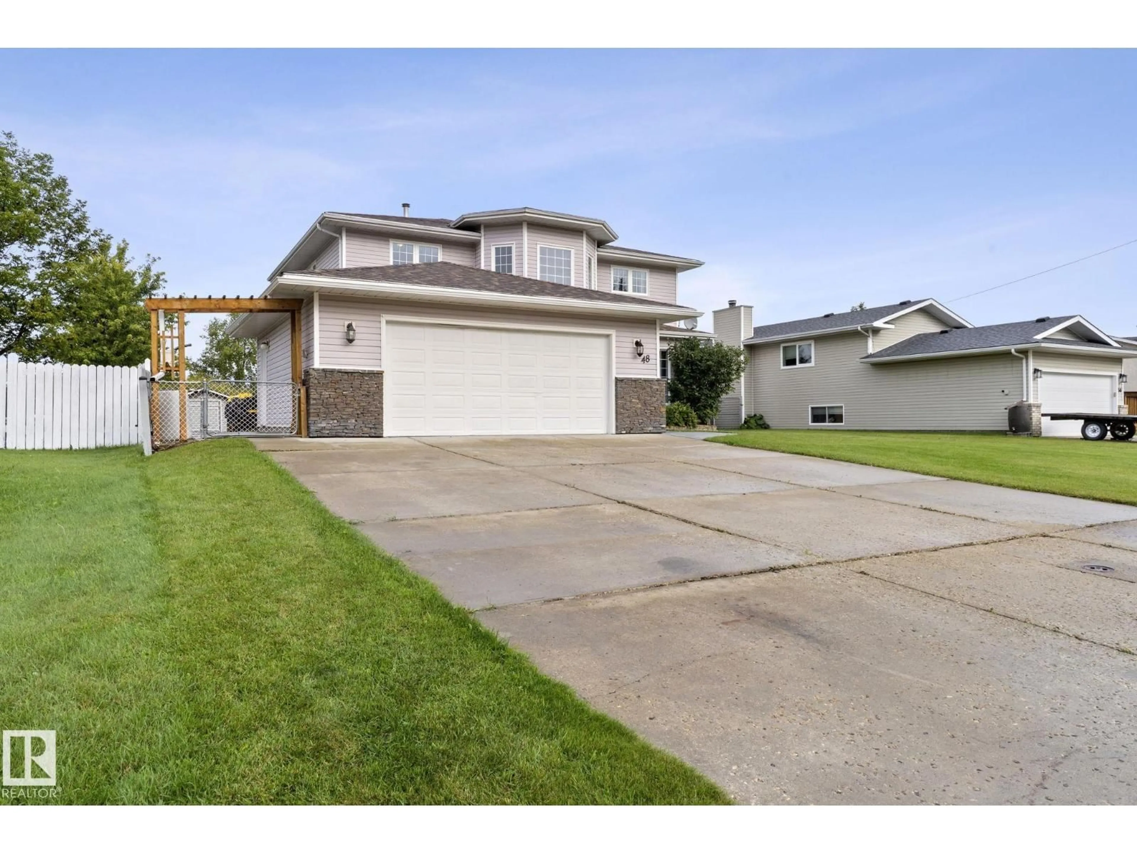 Unknown for 48 MILL RD, Cardiff Alberta T8R1N7