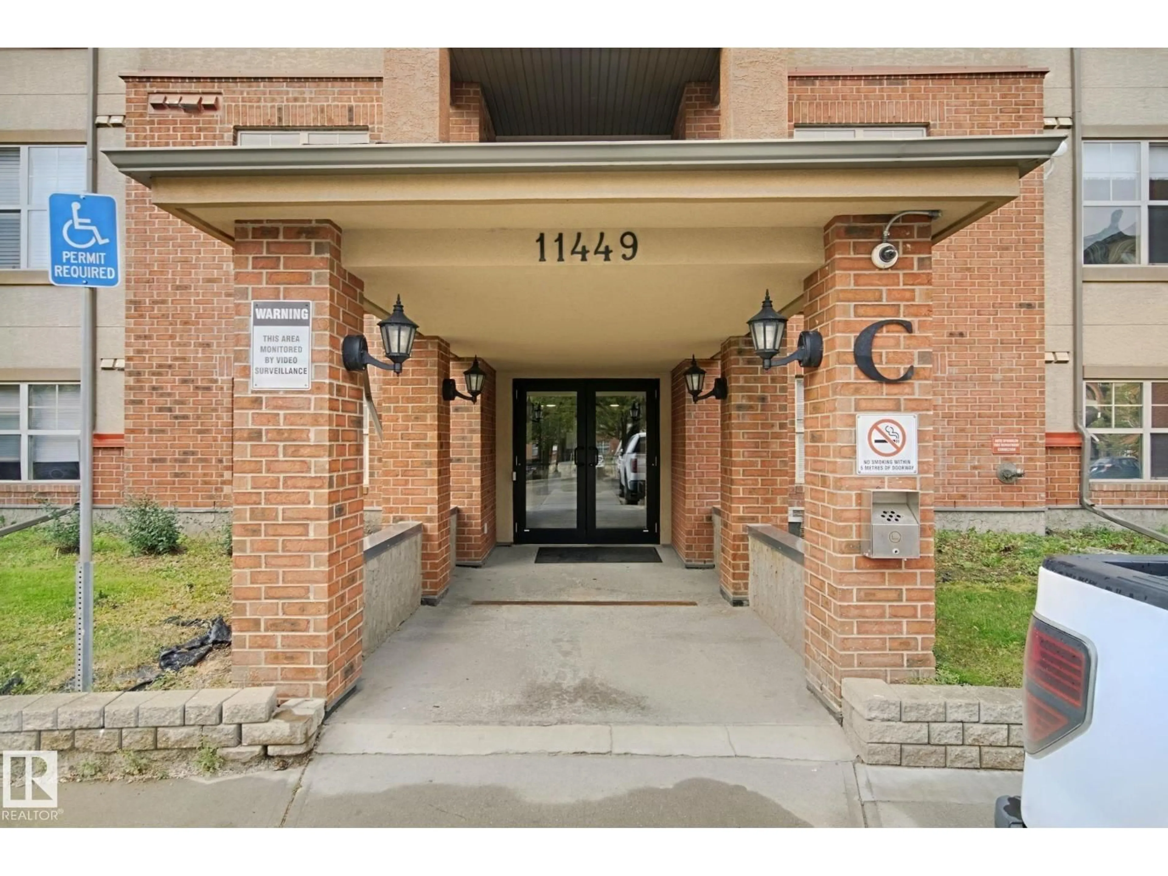 Indoor foyer for #406 - 11449 ELLERSLIE RD, Edmonton Alberta T6W1T2