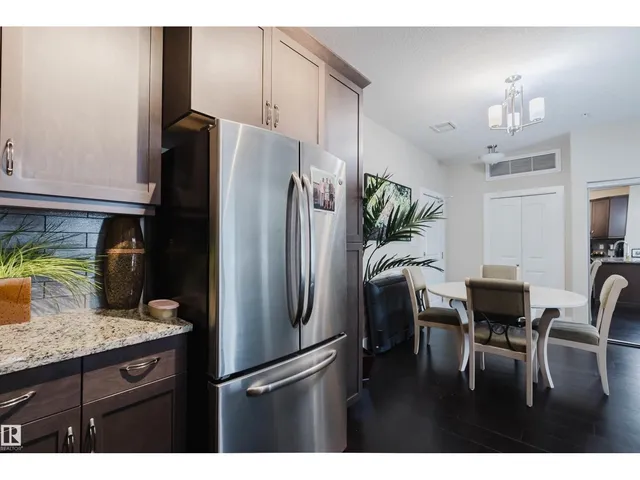 6079 - 142 MAYNARD WY, Edmonton 5