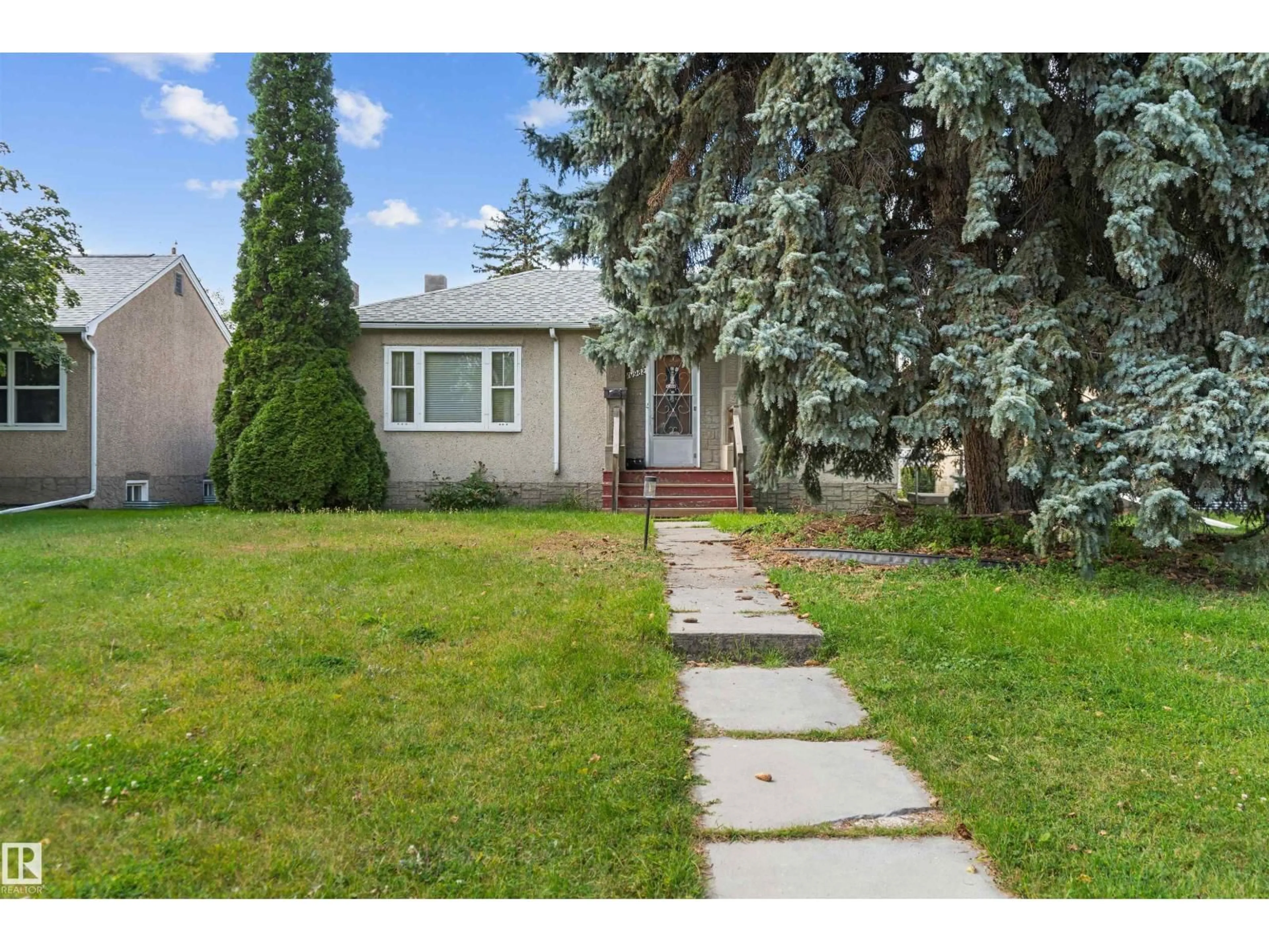 Unknown for 10982 117 ST NW, Edmonton Alberta T5H3N6