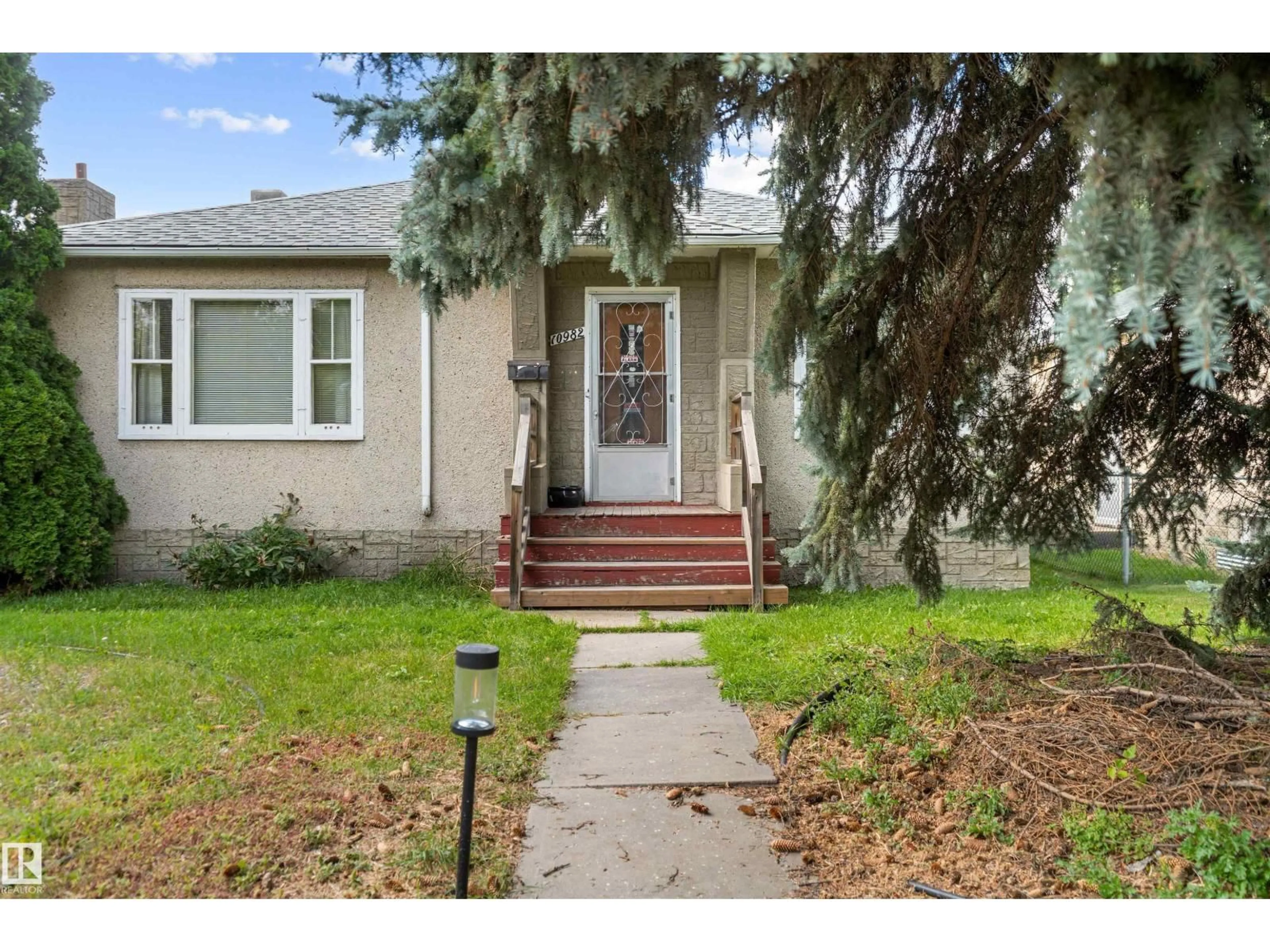 Unknown for 10982 117 ST NW, Edmonton Alberta T5H3N6