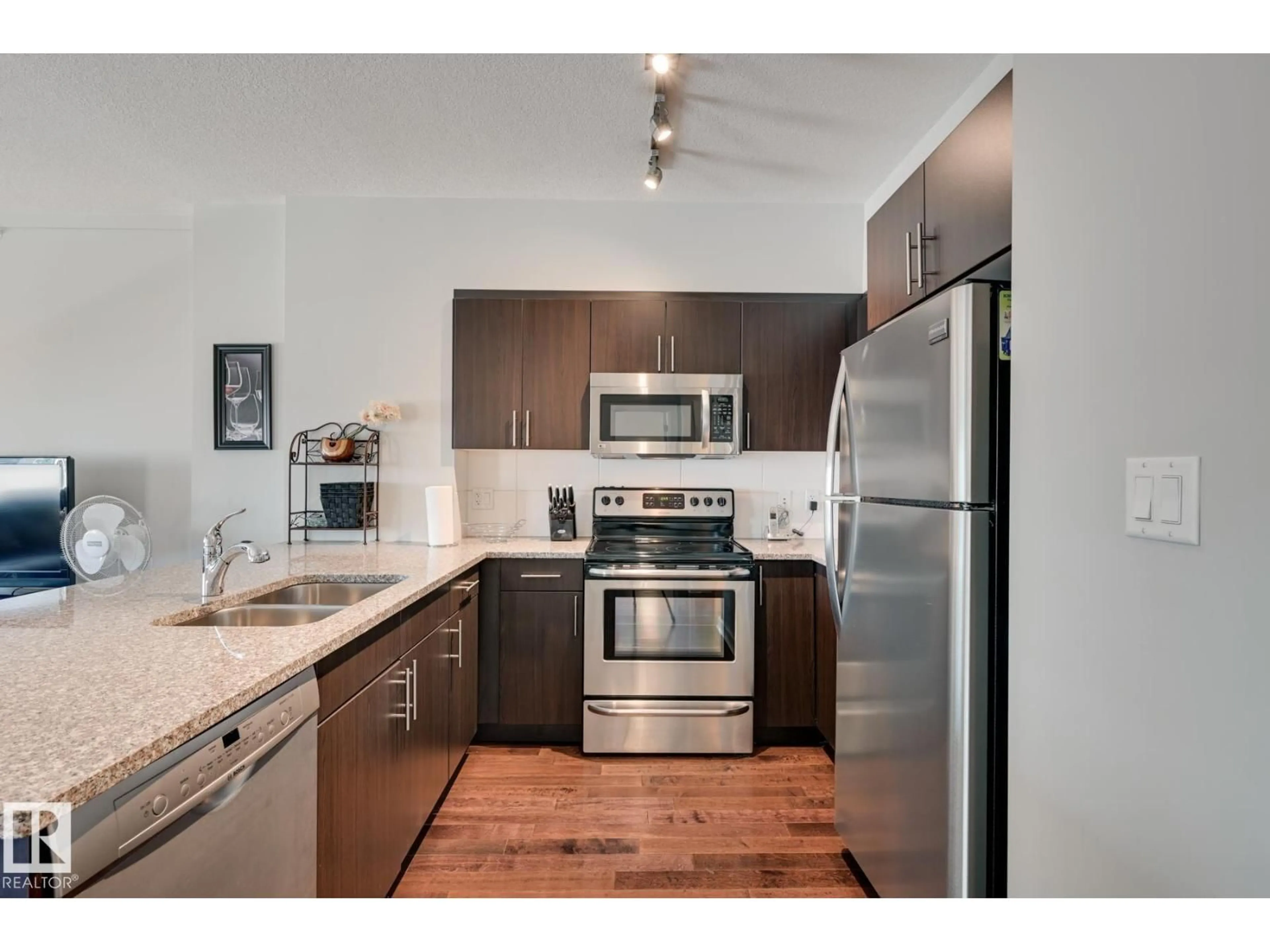 Standard kitchen, unknown for #802 - 10152 104 ST NW, Edmonton Alberta T5J0B6