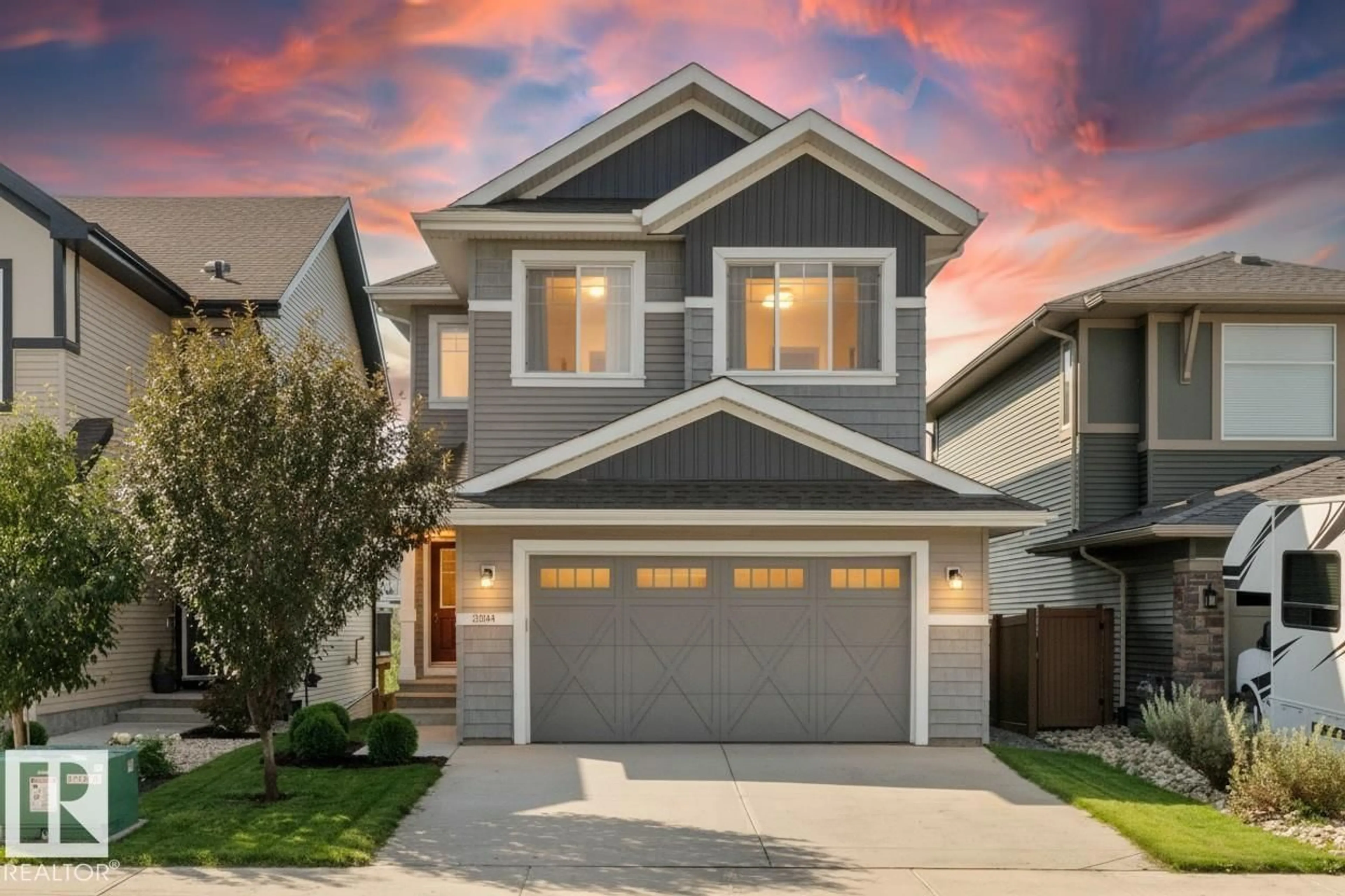 Home with vinyl exterior material, street for SW - 3334 PARKER LO, Edmonton Alberta T6W4C2