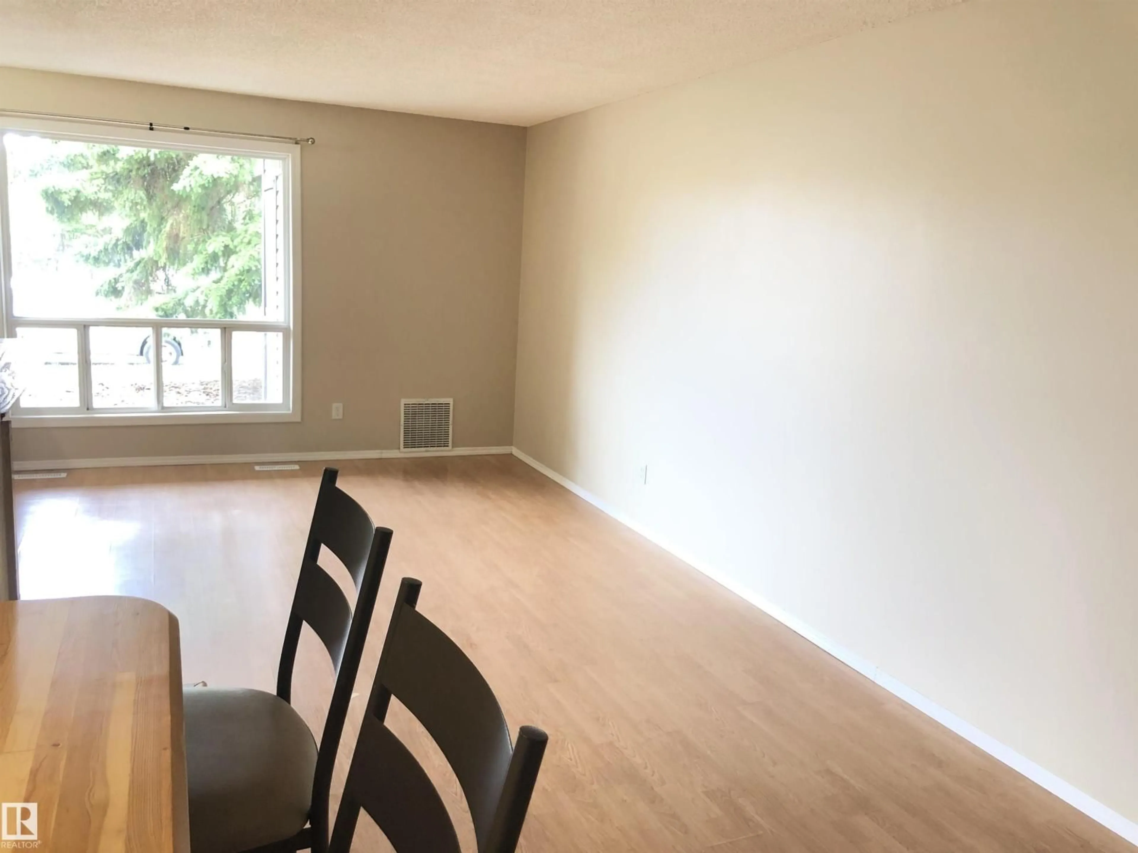 A pic of a room for 68 - 1503 MILL WOODS RD E, Edmonton Alberta T6L4C2