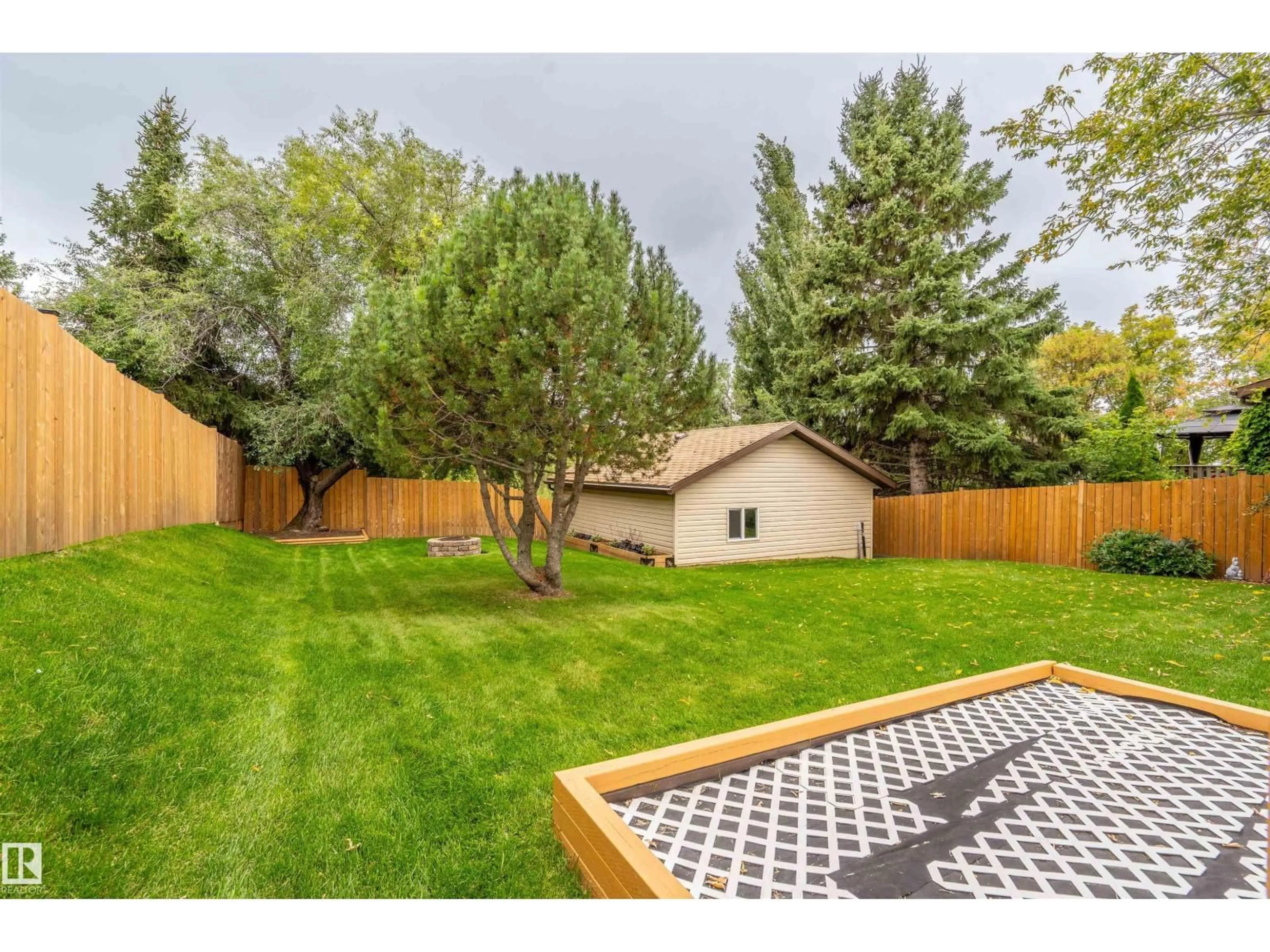 Unknown for 4007 50A AV, Cold Lake Alberta T9M2A6