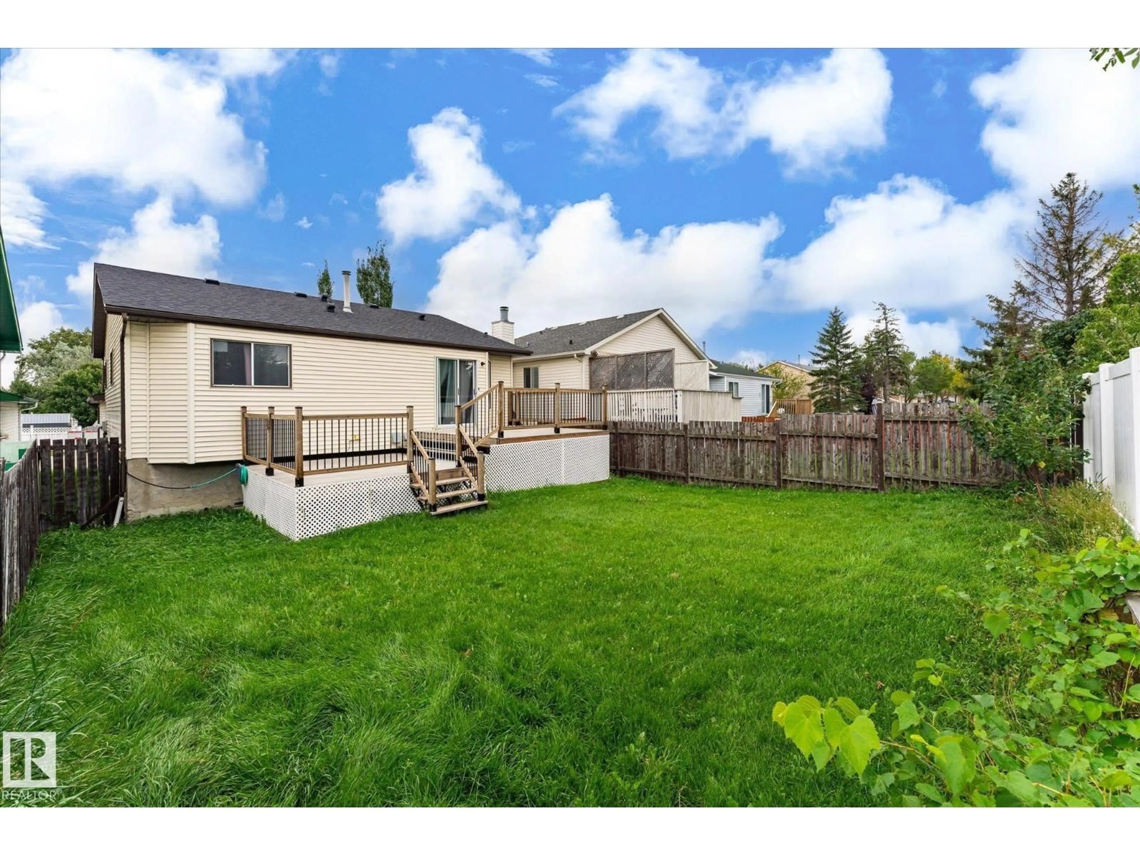 A pic from outside/outdoor area/front of a property/back of a property/a pic from drone, unknown for NW - 7712 187 ST, Edmonton Alberta T5T5X2
