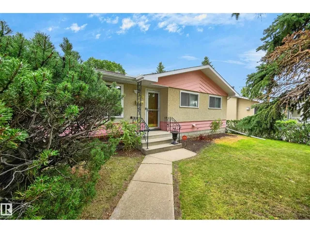 28 PEACOCK DR, Sherwood Park 2