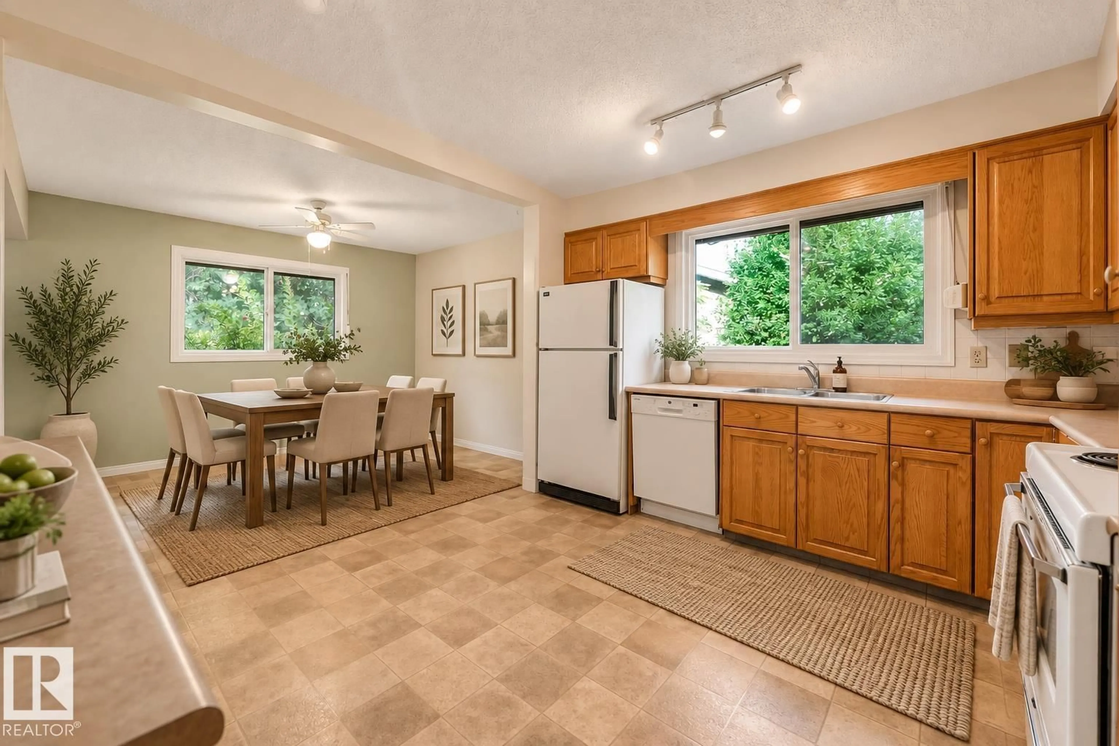 Open concept kitchen, ceramic/tile floor for 21 FLEETWOOD CR, St. Albert Alberta T8N1R4