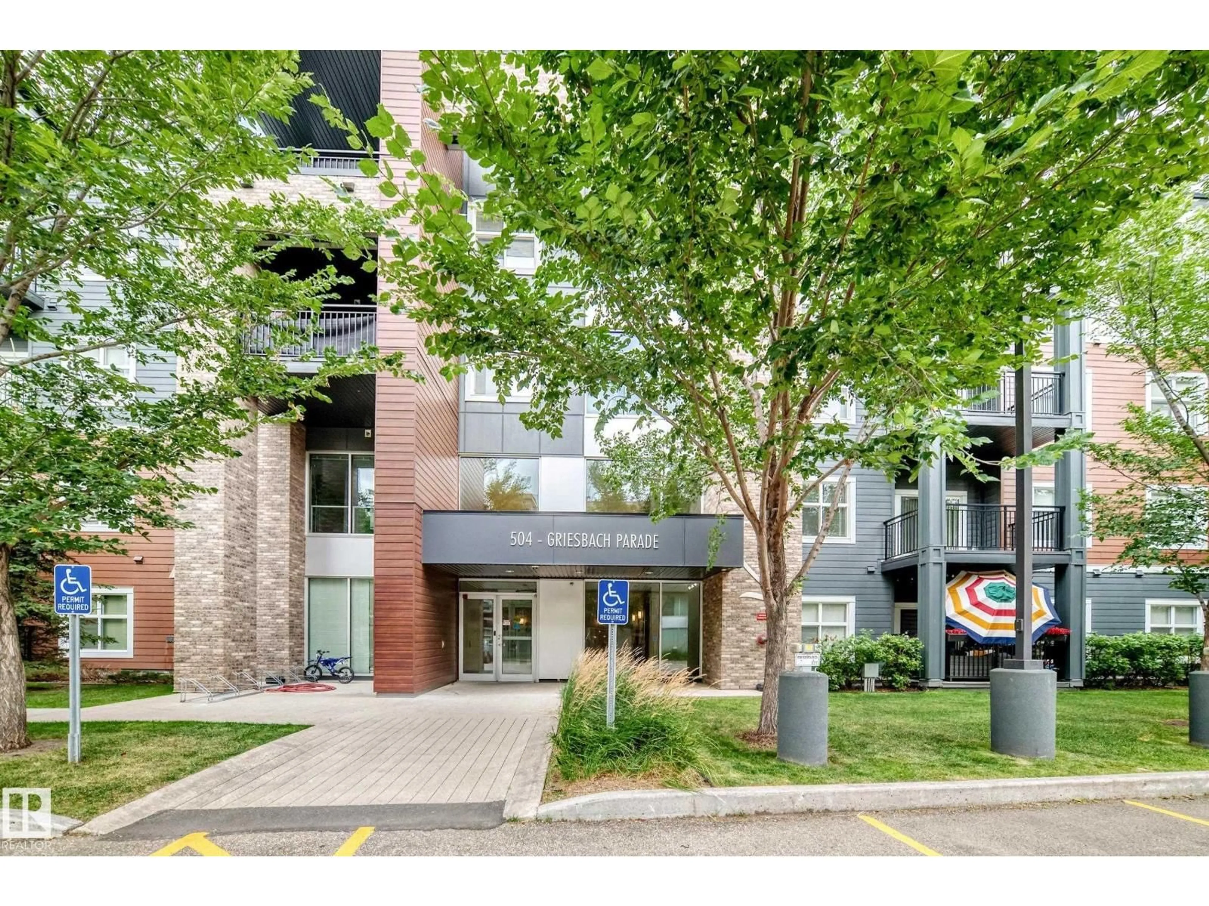 Indoor foyer for 401 - 504 GRIESBACH PR, Edmonton Alberta T5E6V9
