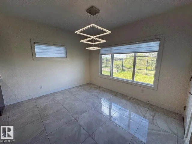 SW - 220 42 ST, Edmonton 4