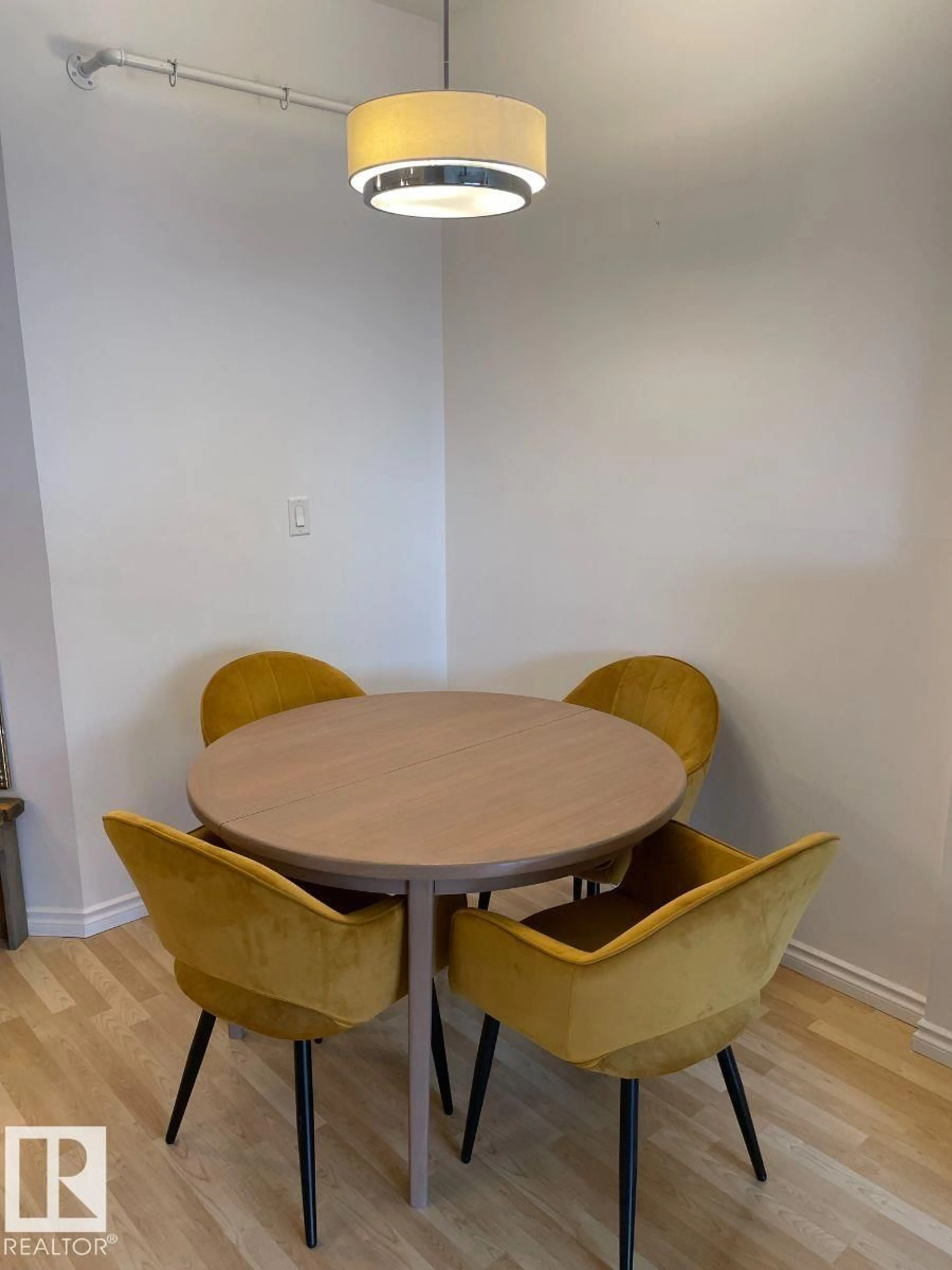 A pic of a room for #103 - 10346 117 ST, Edmonton Alberta T5K2Y7