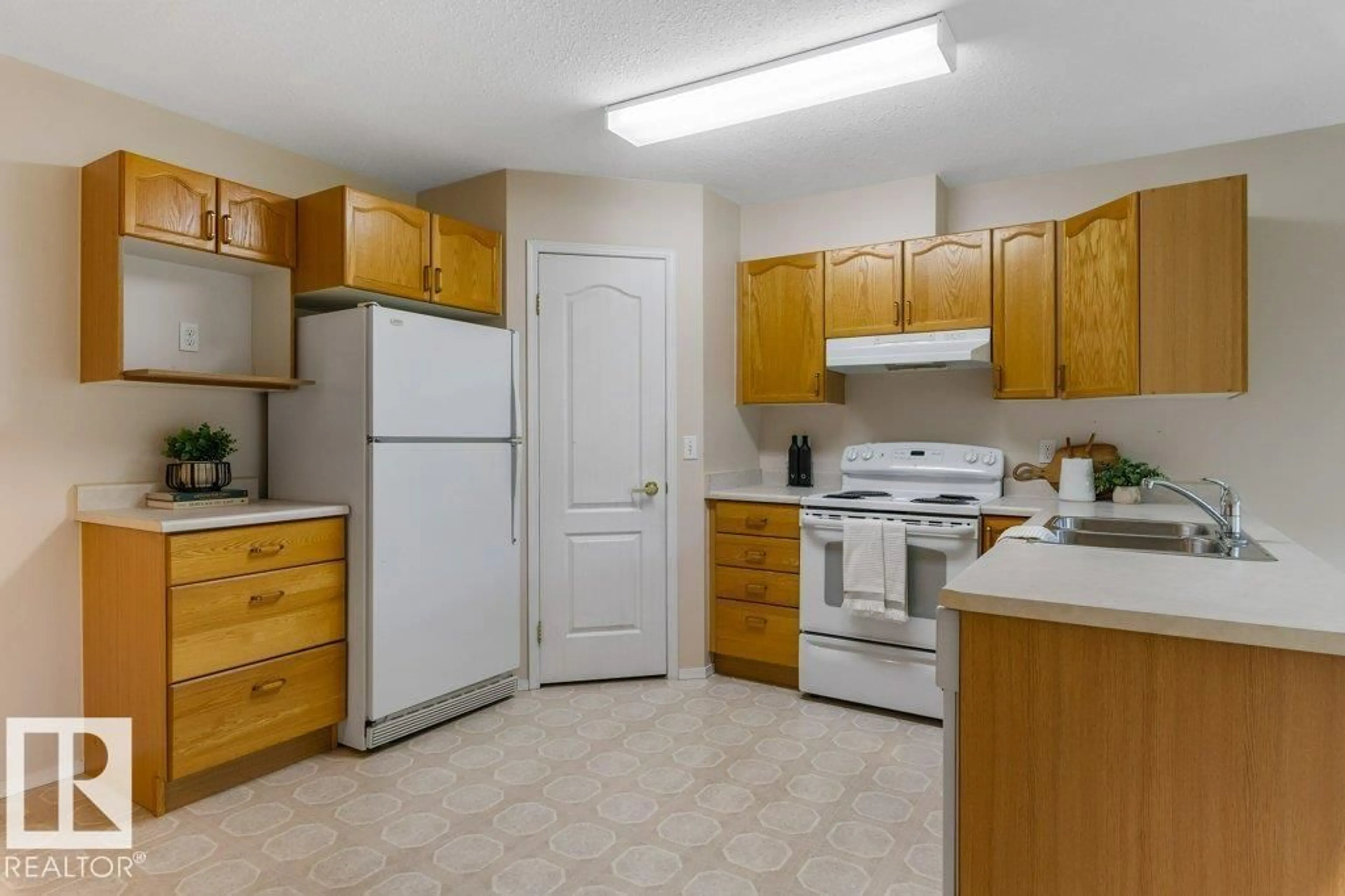 Standard kitchen, unknown for #157 - 13441 127 ST, Edmonton Alberta T5L5B6