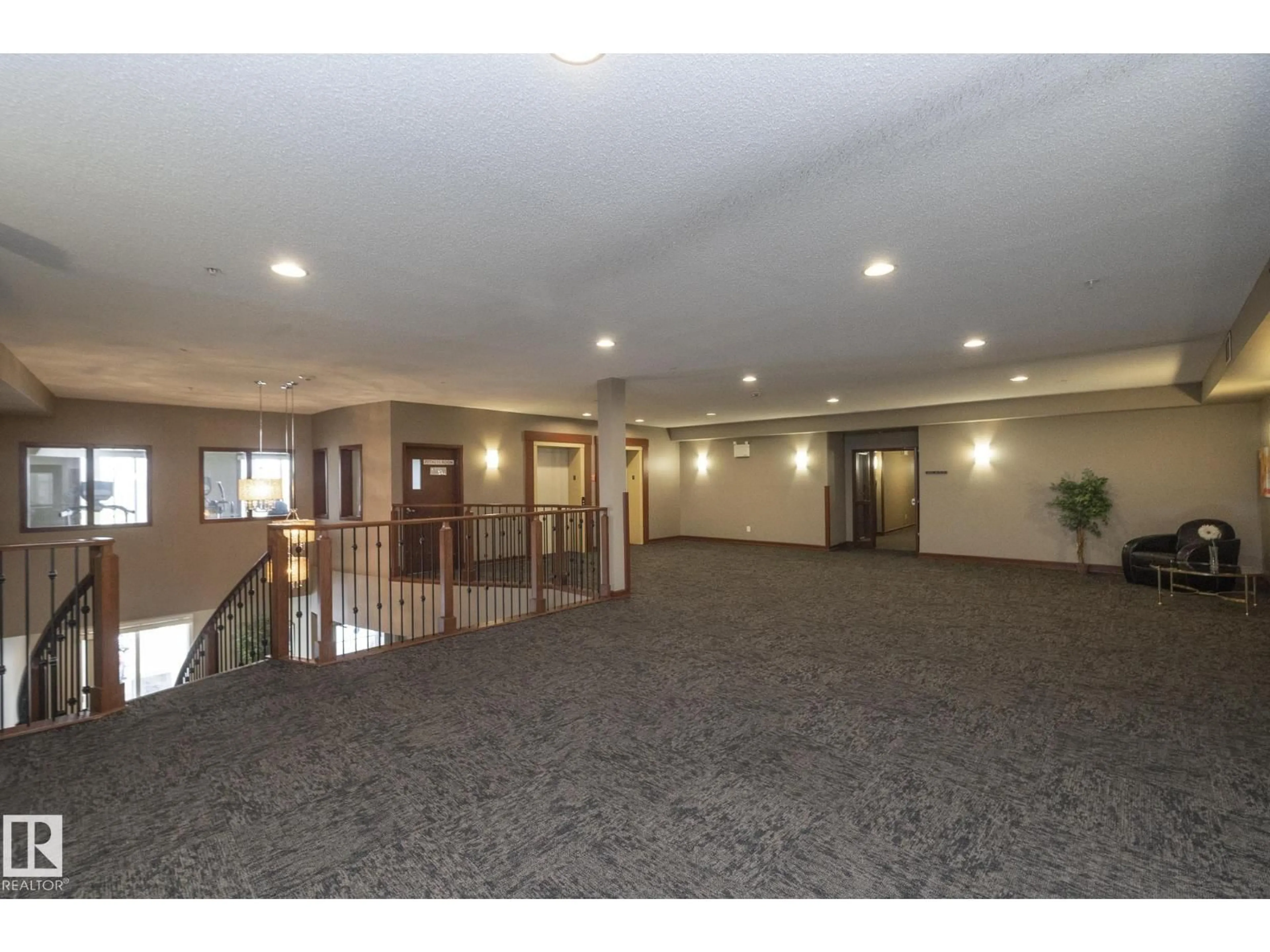 Indoor foyer for 416 - 263 MACEWAN RD, Edmonton Alberta T6W0C4