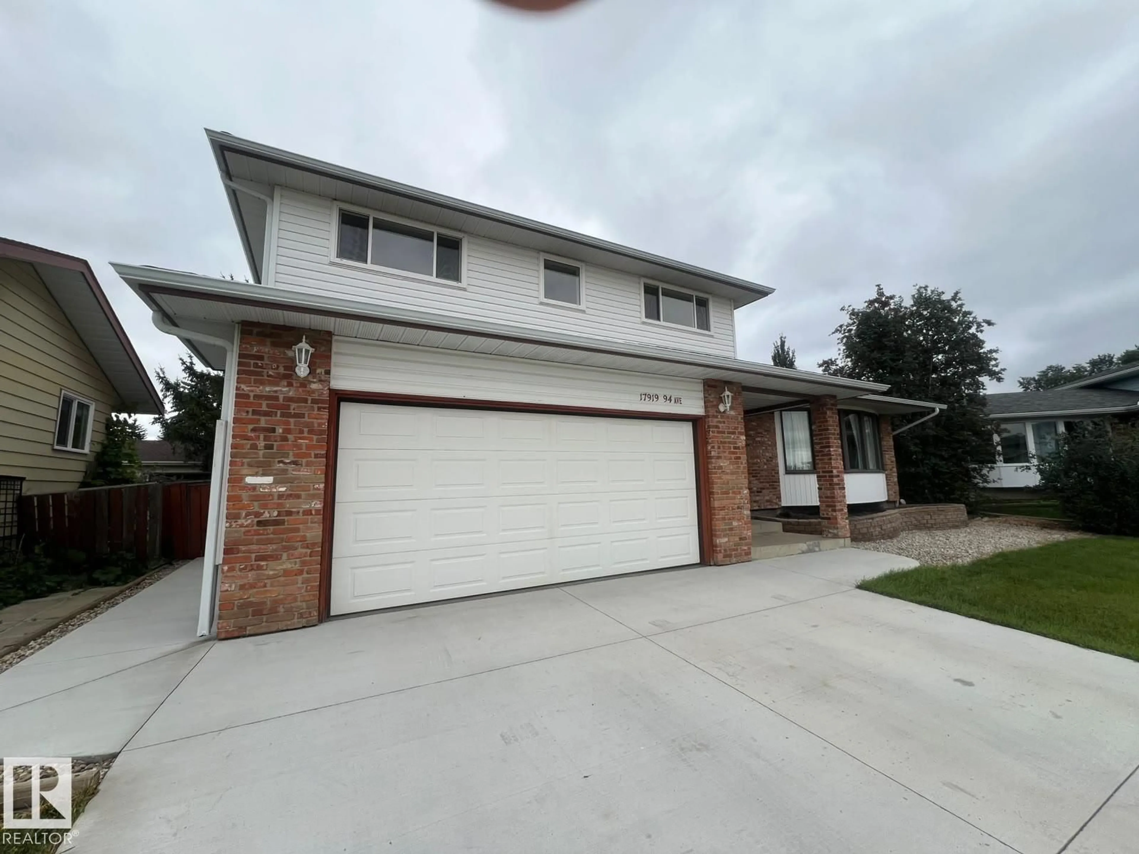 Unknown for 17919 94 AV, Edmonton Alberta T5T1Y3