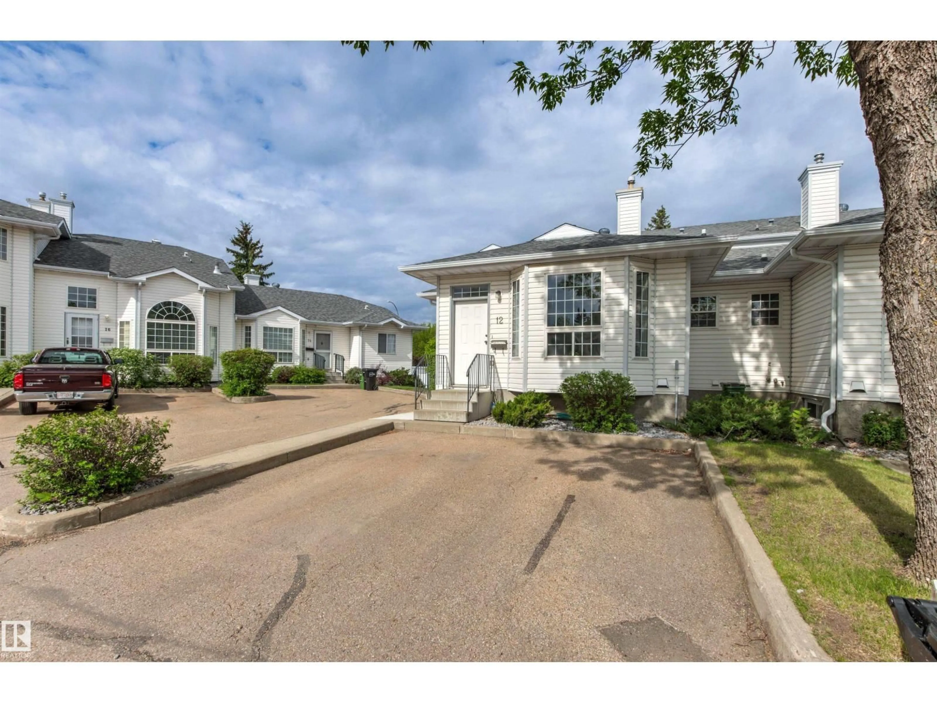 Unknown for #12 - 3311 58 ST, Edmonton Alberta T6L6X3