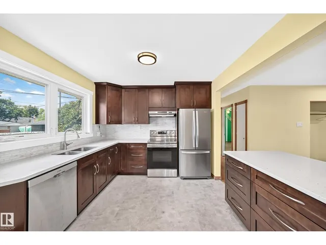 7032 81 ST, Edmonton 2