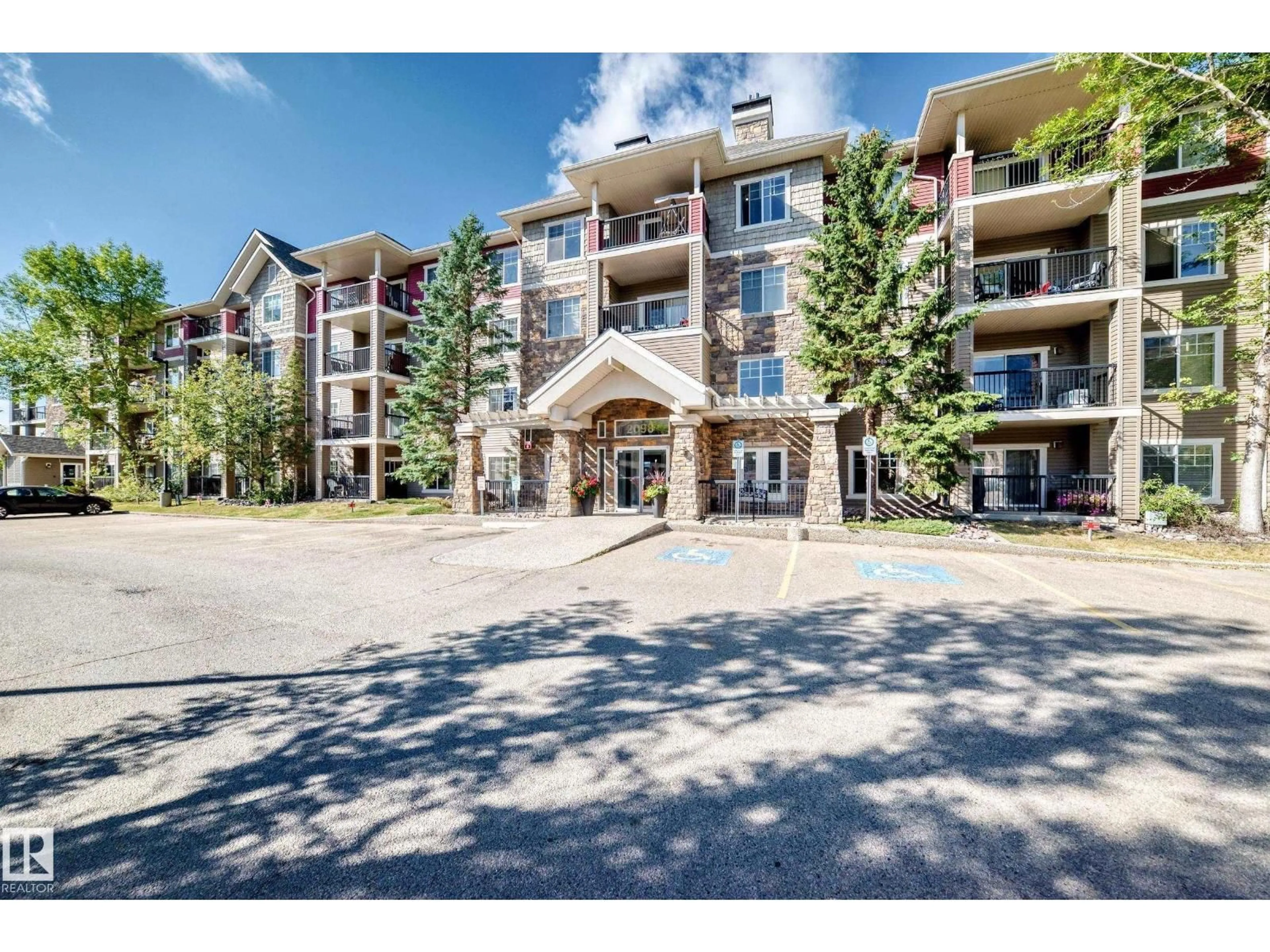 A pic from outside/outdoor area/front of a property/back of a property/a pic from drone, unknown for 2098 - 112 BLACKMUD CREEK DR, Edmonton Alberta T6W1T7